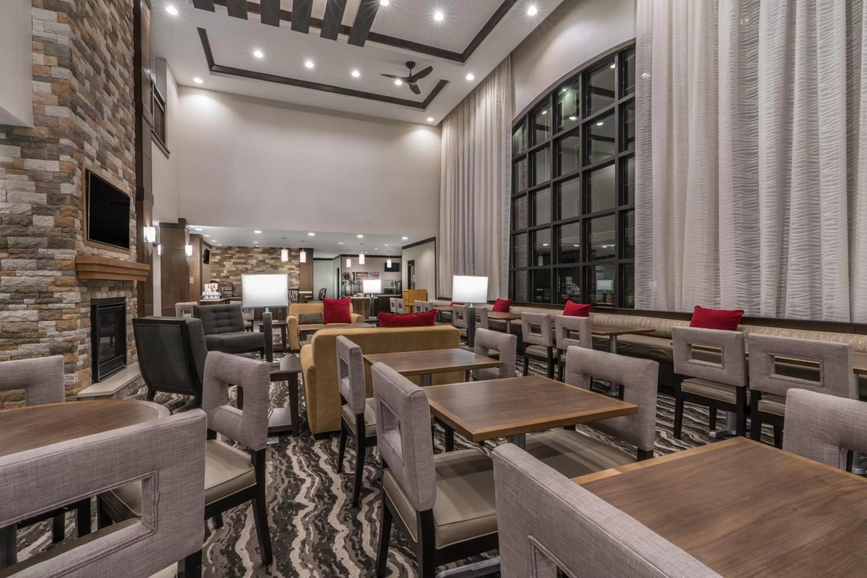 Restaurant/places to eat in Staybridge Suites Anchorage by IHG