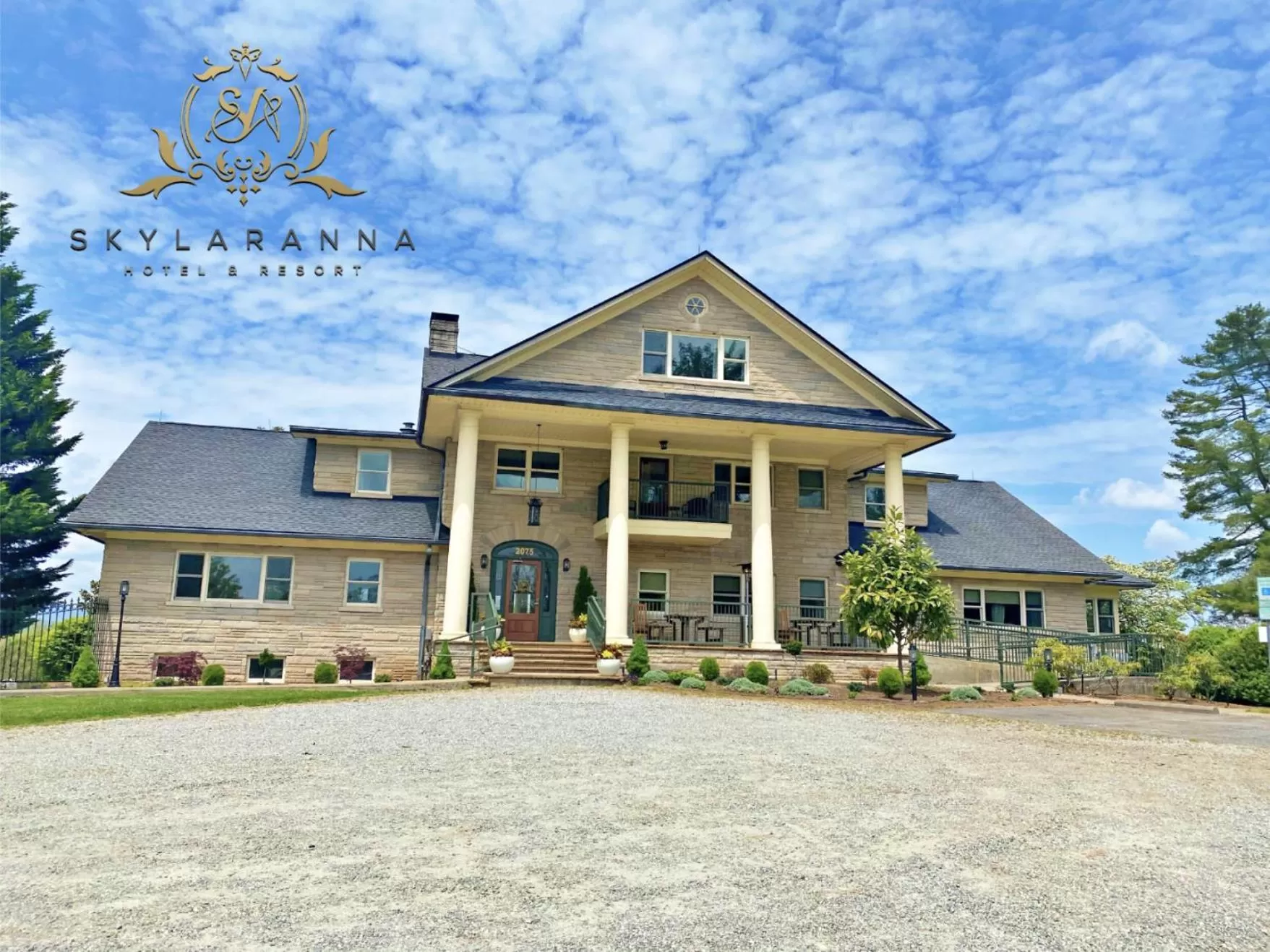 Property building in SKYLARANNA Resort & SPA