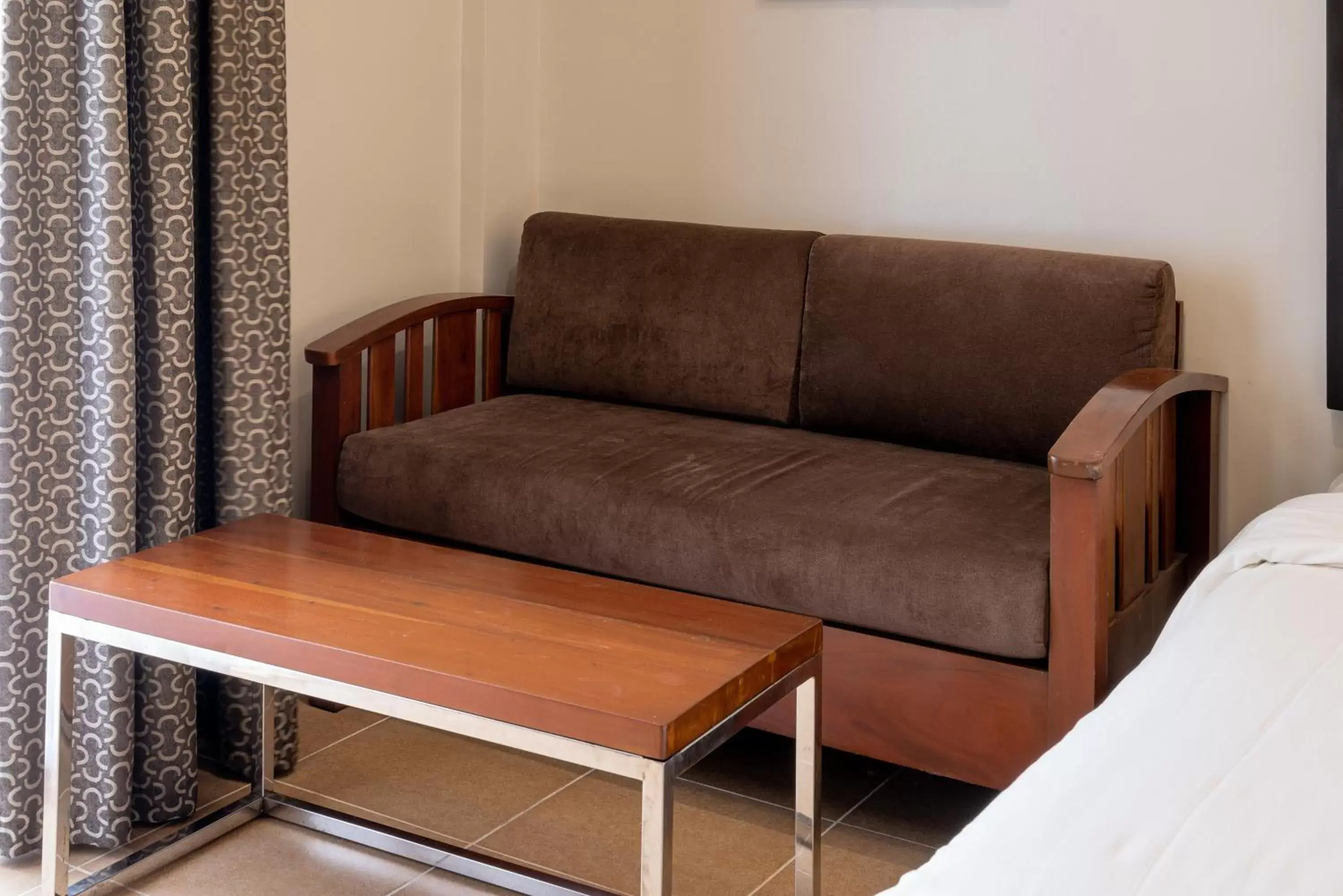 Deluxe Twin Room in MO2 Lagoon Coron Deluxe Twin Room in MO2 Lagoon Coron