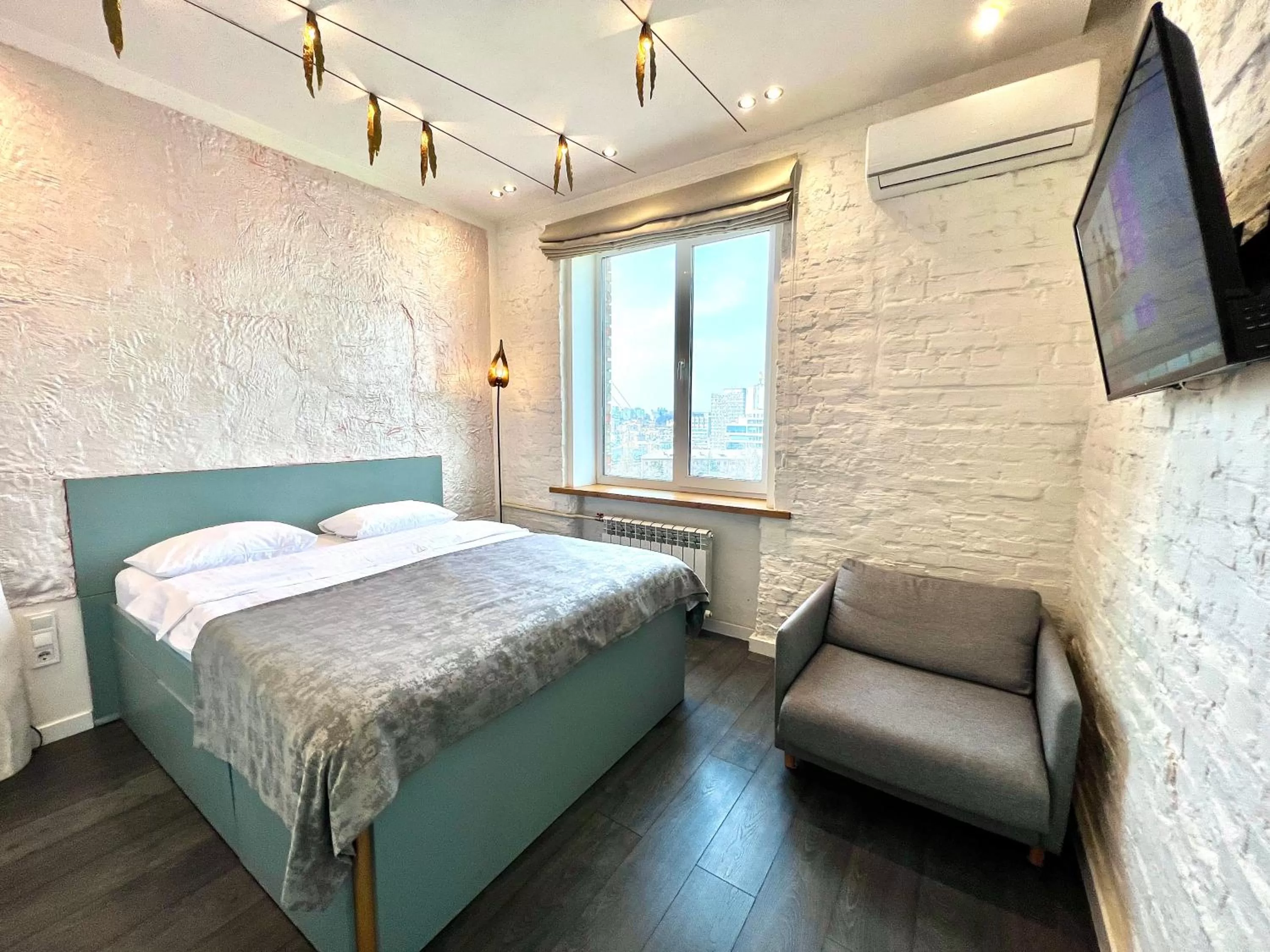 TV and multimedia in Kyiv Panorama Apartments near Gulliver