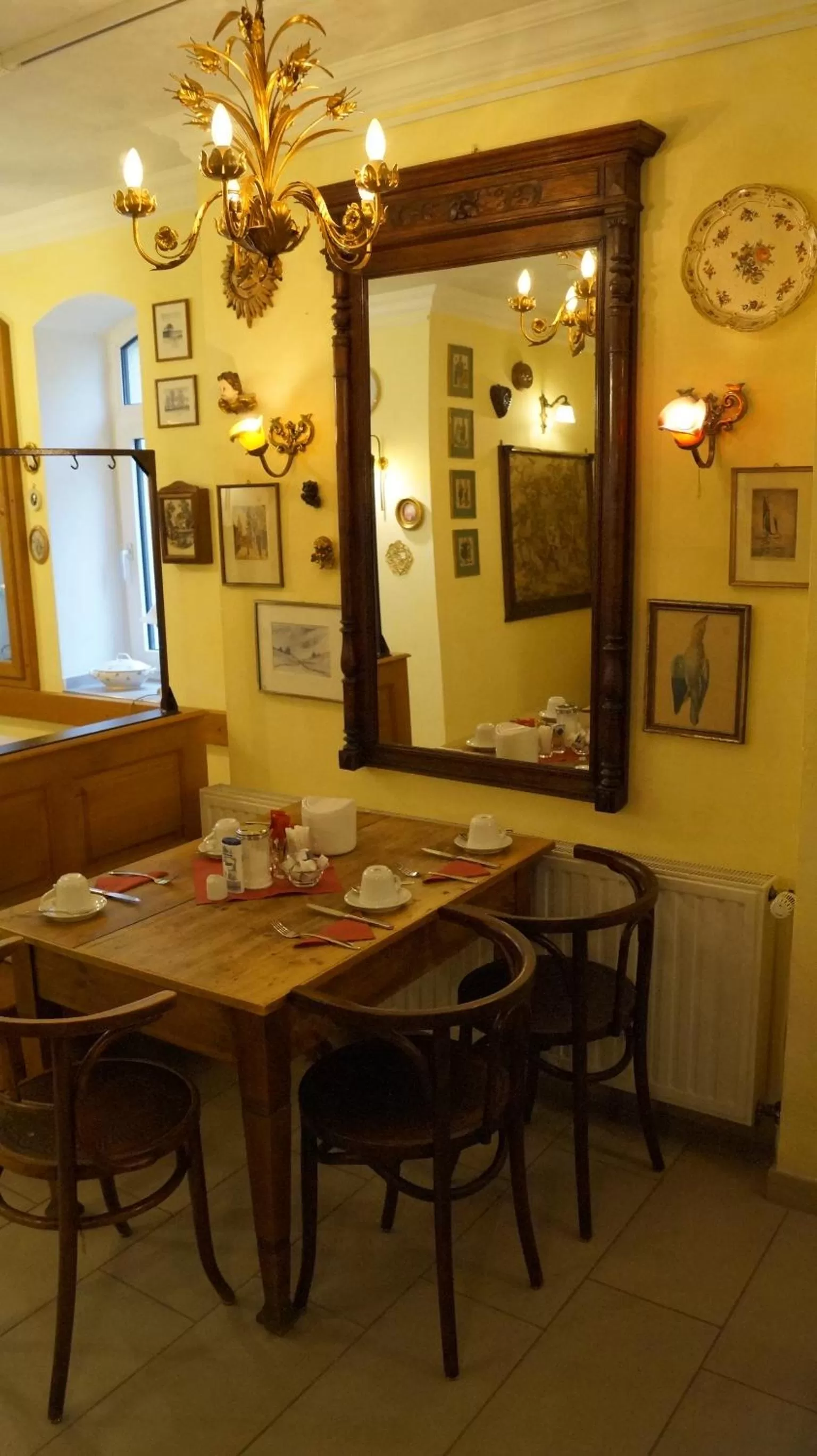 Decorative detail in Hotel Select