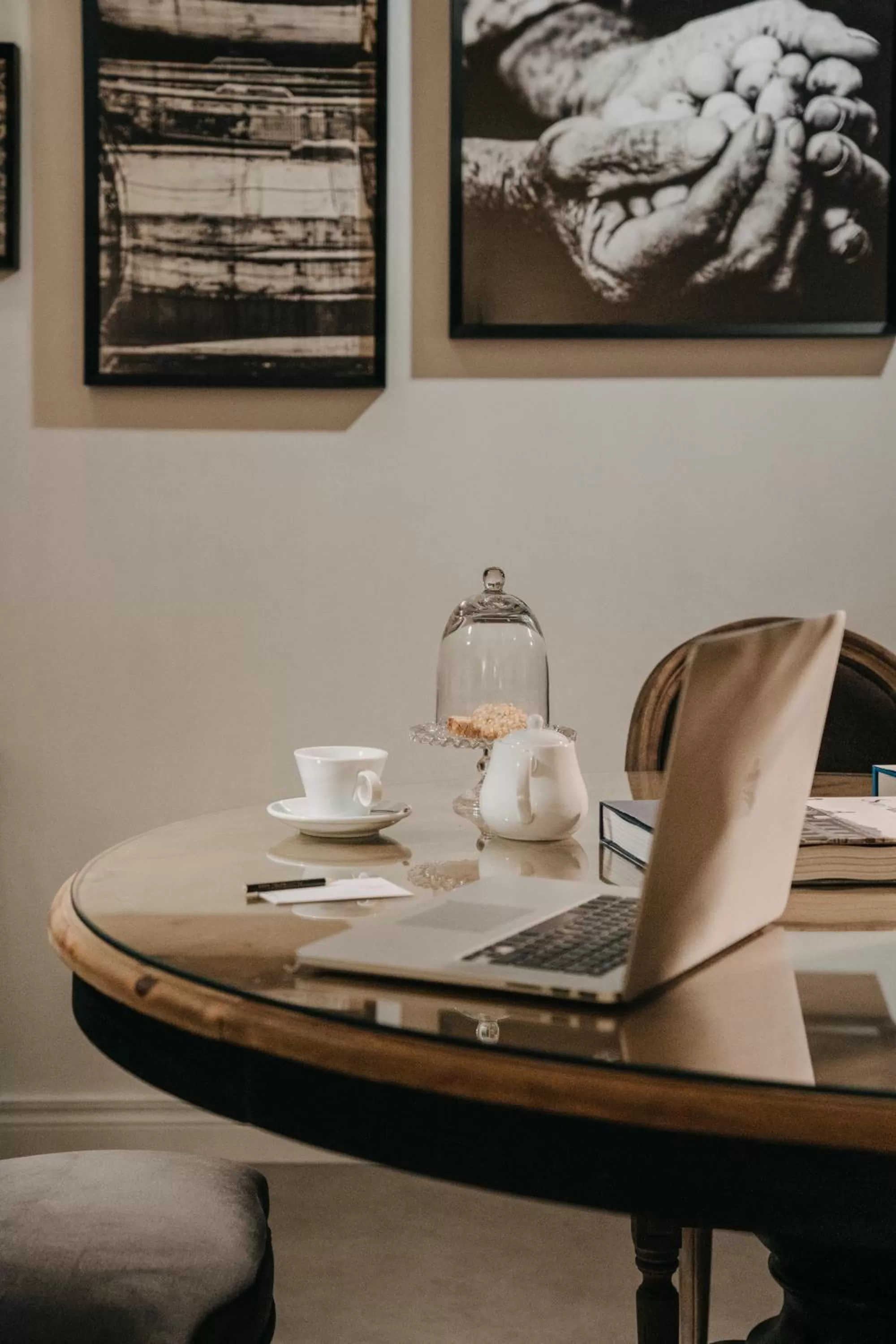 Decorative detail in Palazzo Natoli Boutique Hotel