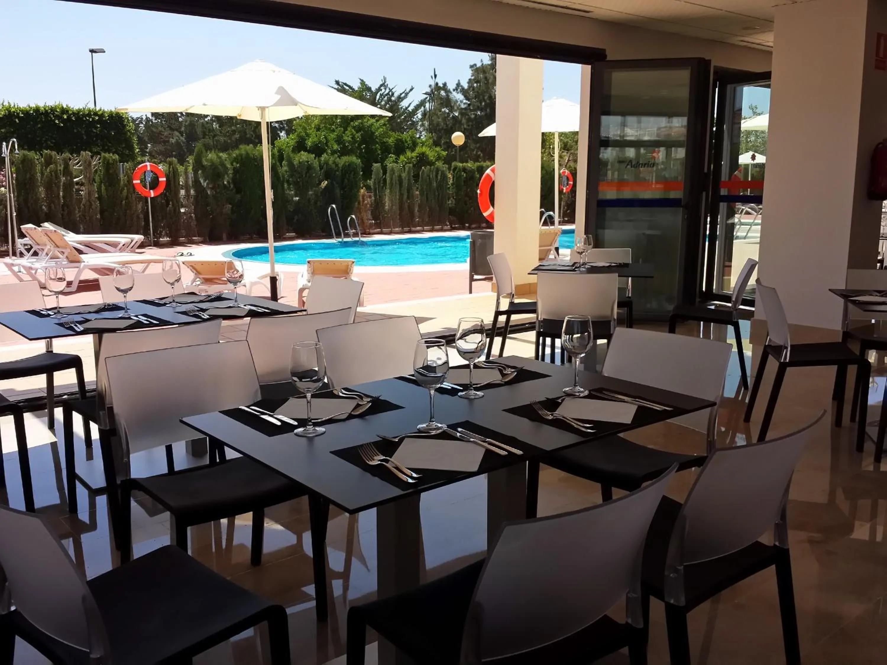 Restaurant/places to eat in Hotel Adaria Vera