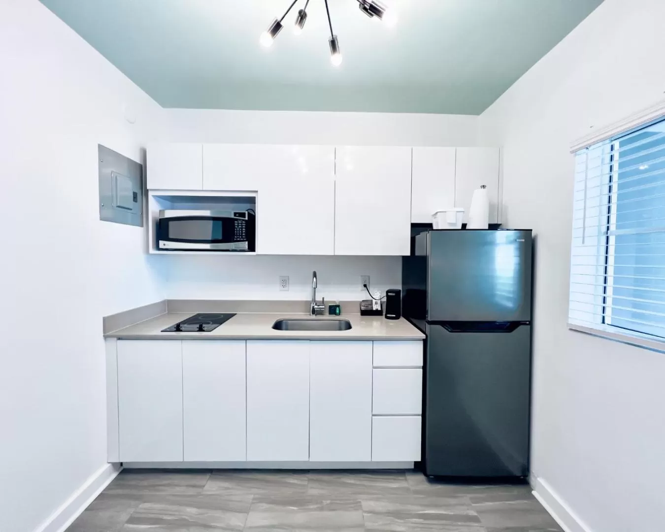 Kitchen or kitchenette in Aqua Hotel