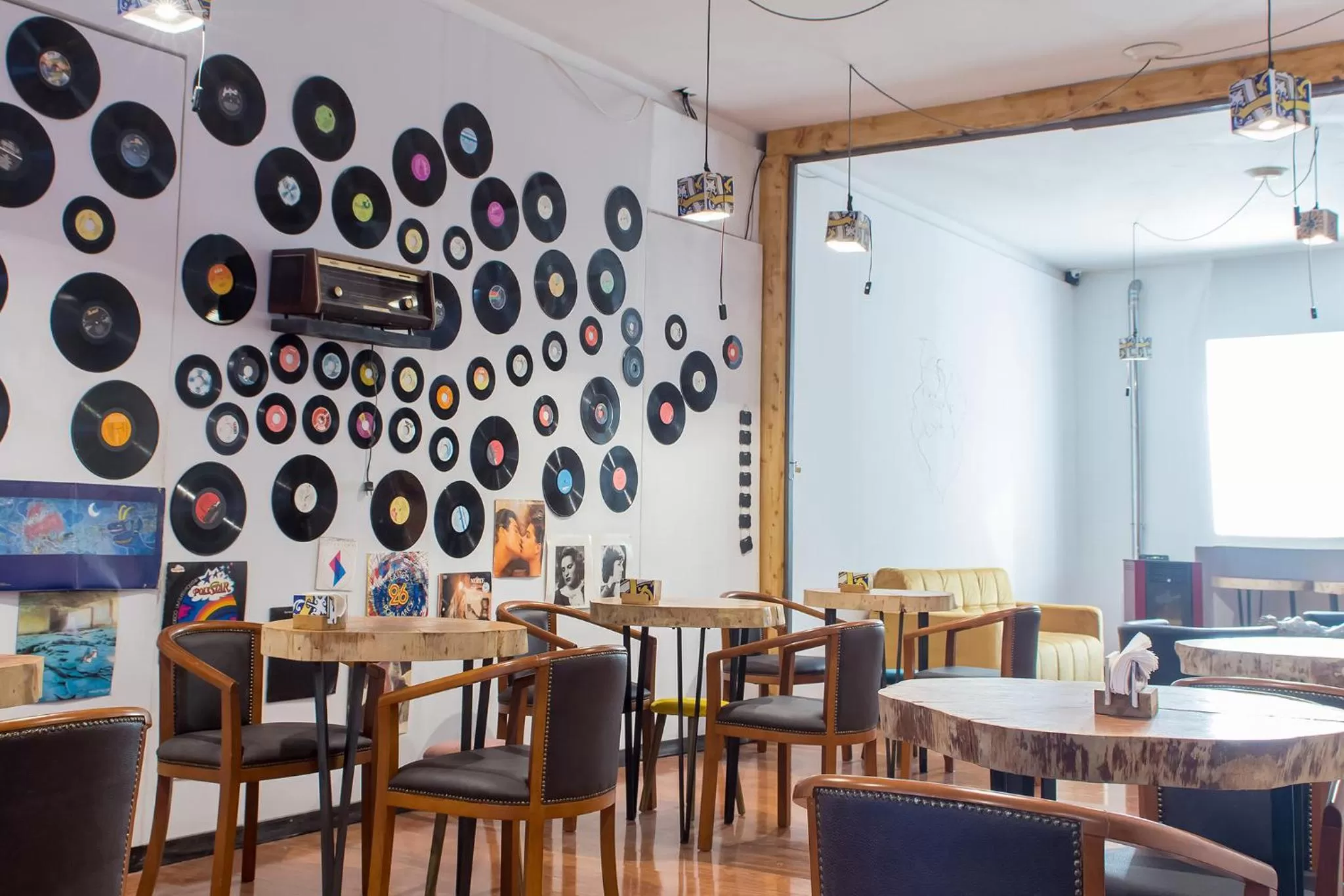 Restaurant/places to eat in Feel at Home Guest House