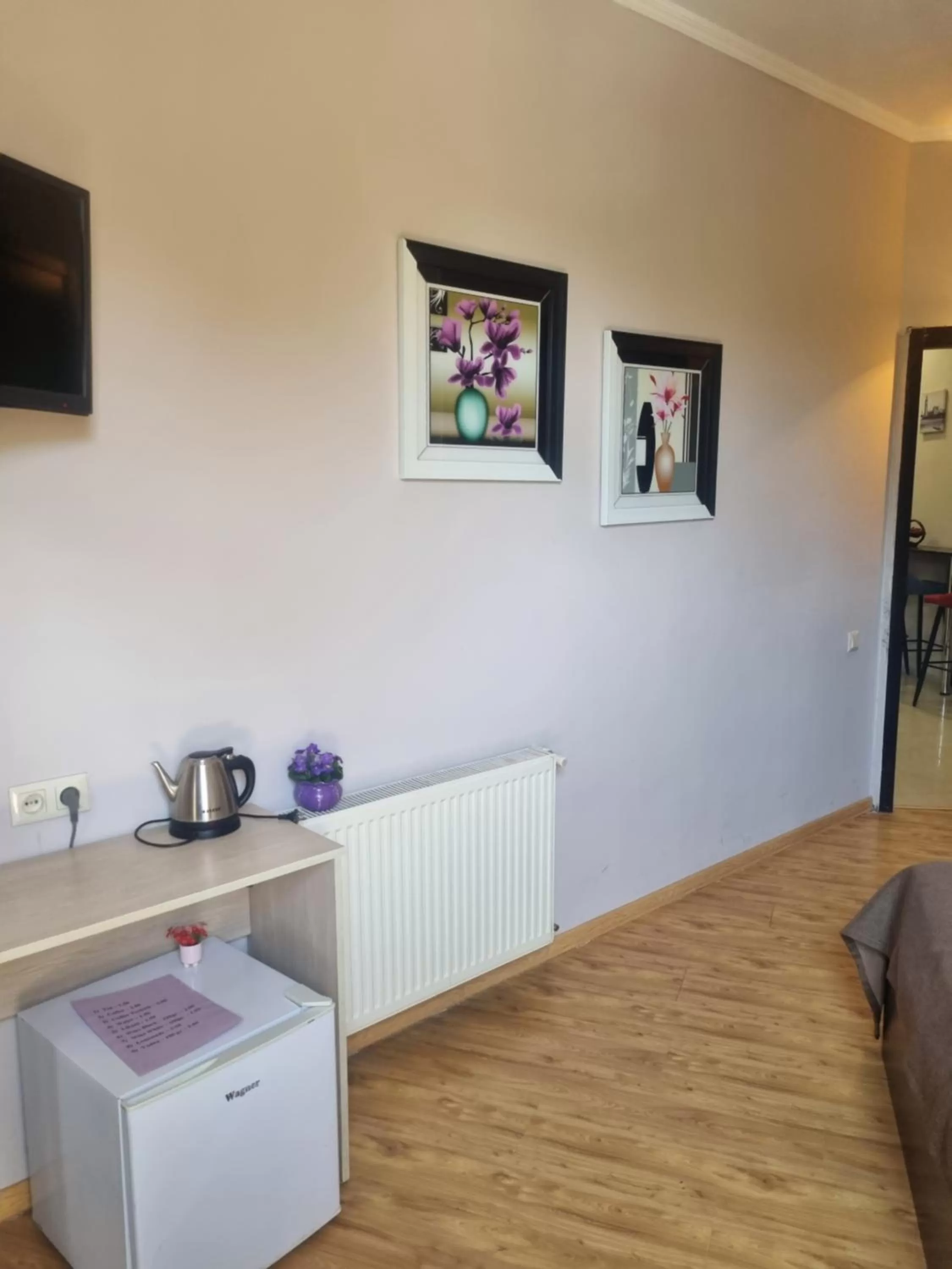 Kitchen/Kitchenette in Shatell