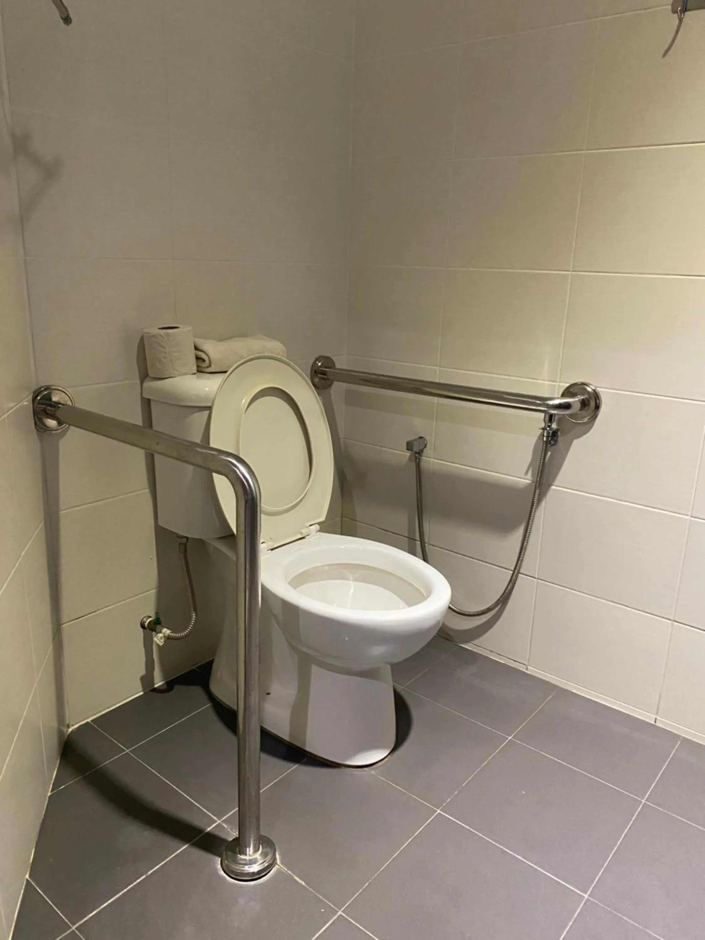 Toilet in Padungan Hotel