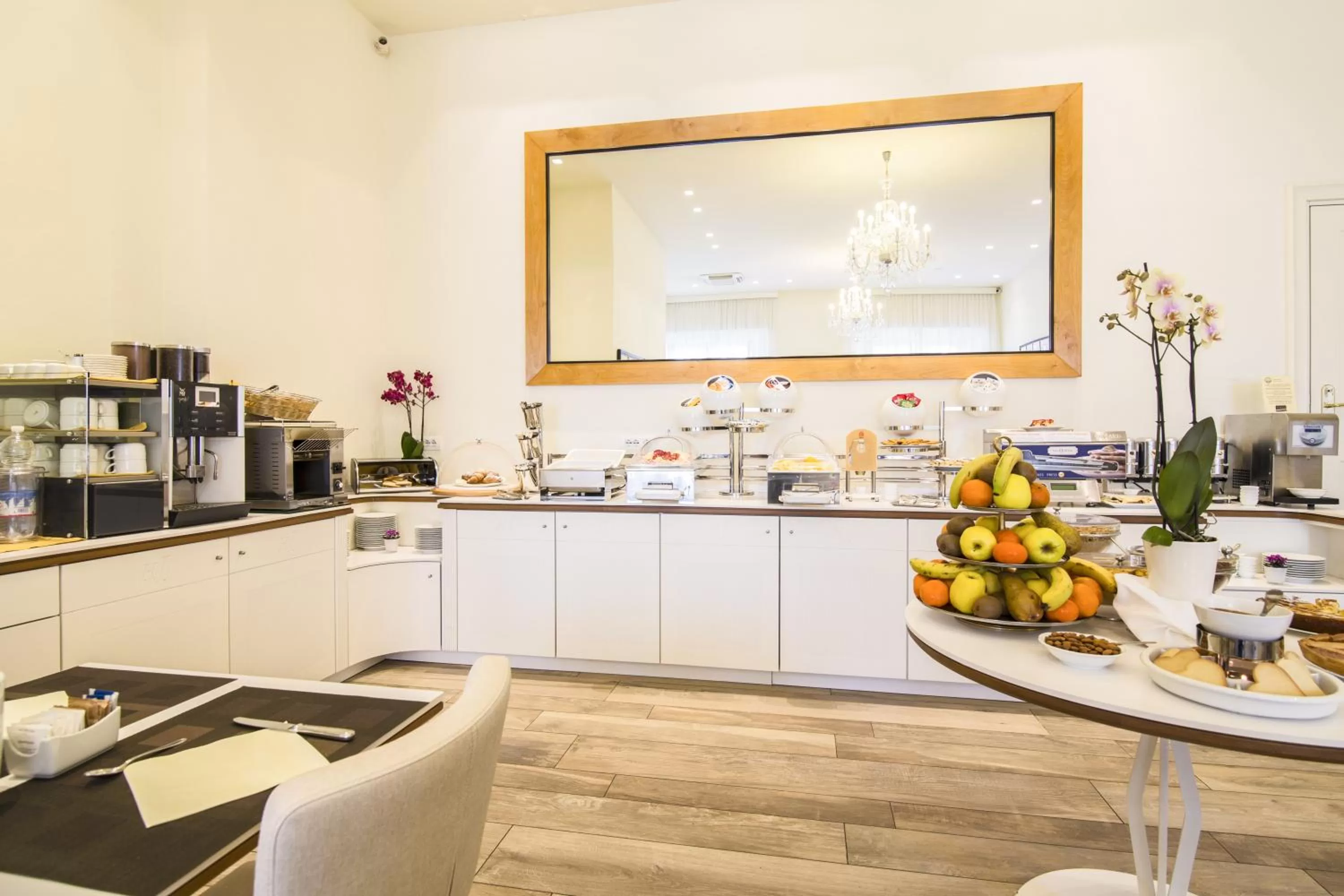 Food and drinks in Hotel Italia