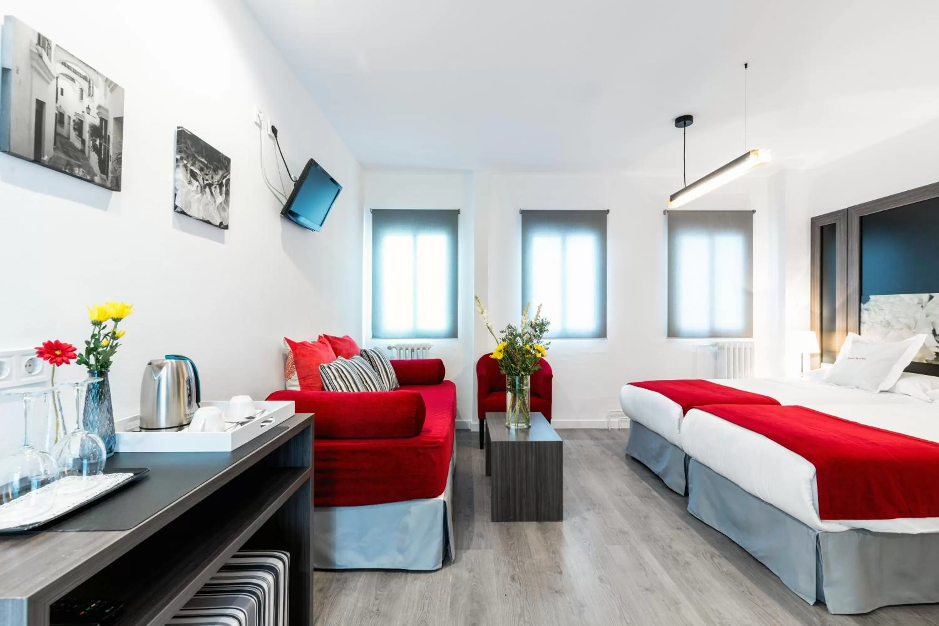 Photo of the whole room, Bed in Hotel Sevilla