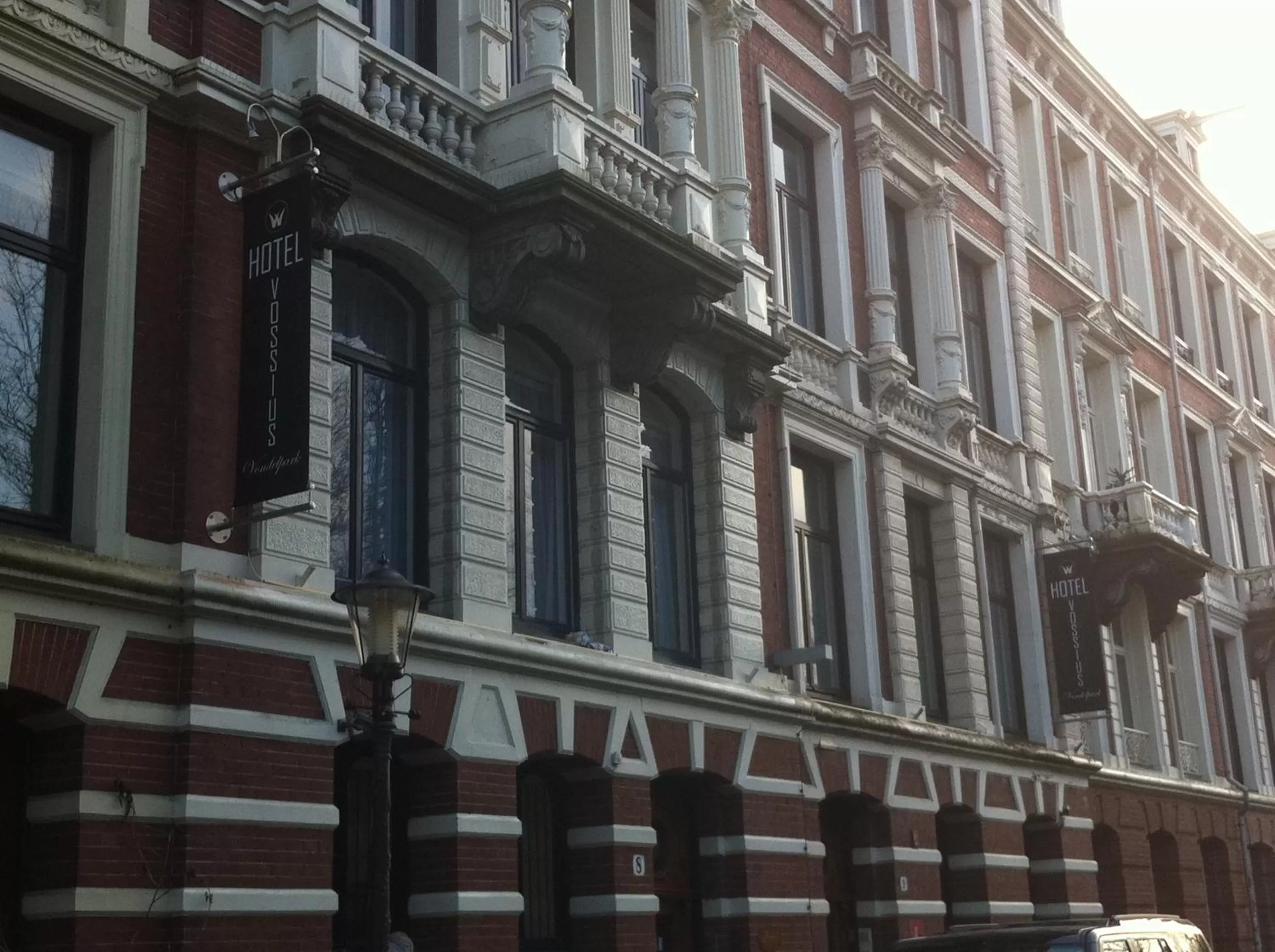 Facade/entrance in Hotel Vossius Vondelpark