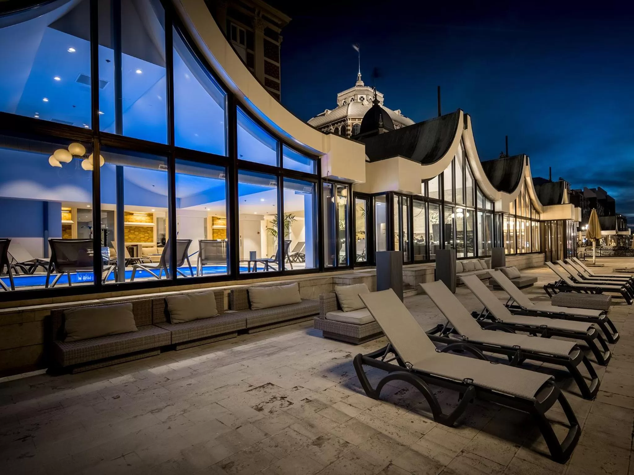 Facade/entrance in Grand Hotel Amrâth Kurhaus The Hague Scheveningen