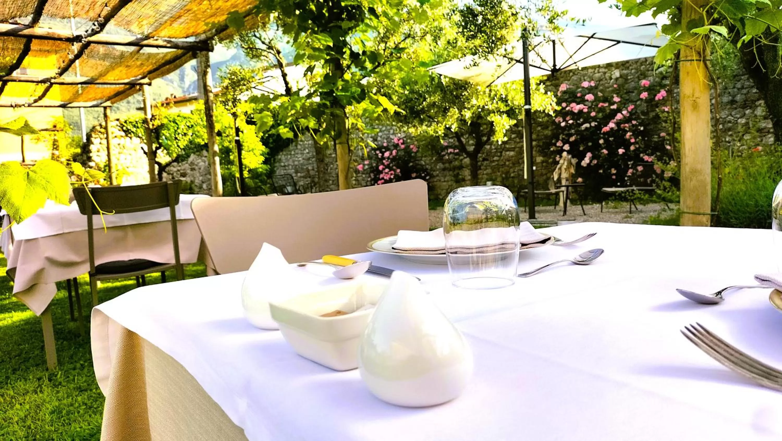 Garden view in Badia Giulia Prestigious Historical B&B, Camaiore - Adults Only - No Pets