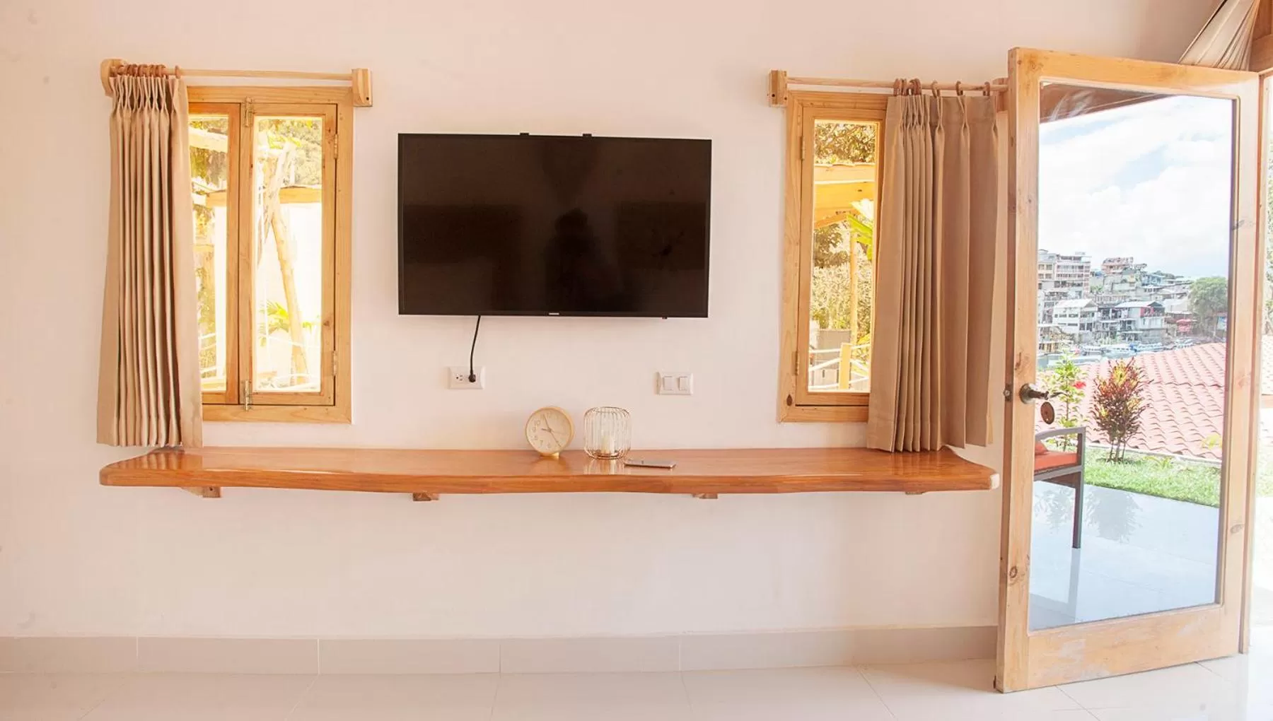 TV and multimedia, TV/Entertainment Center in Sababa Resort
