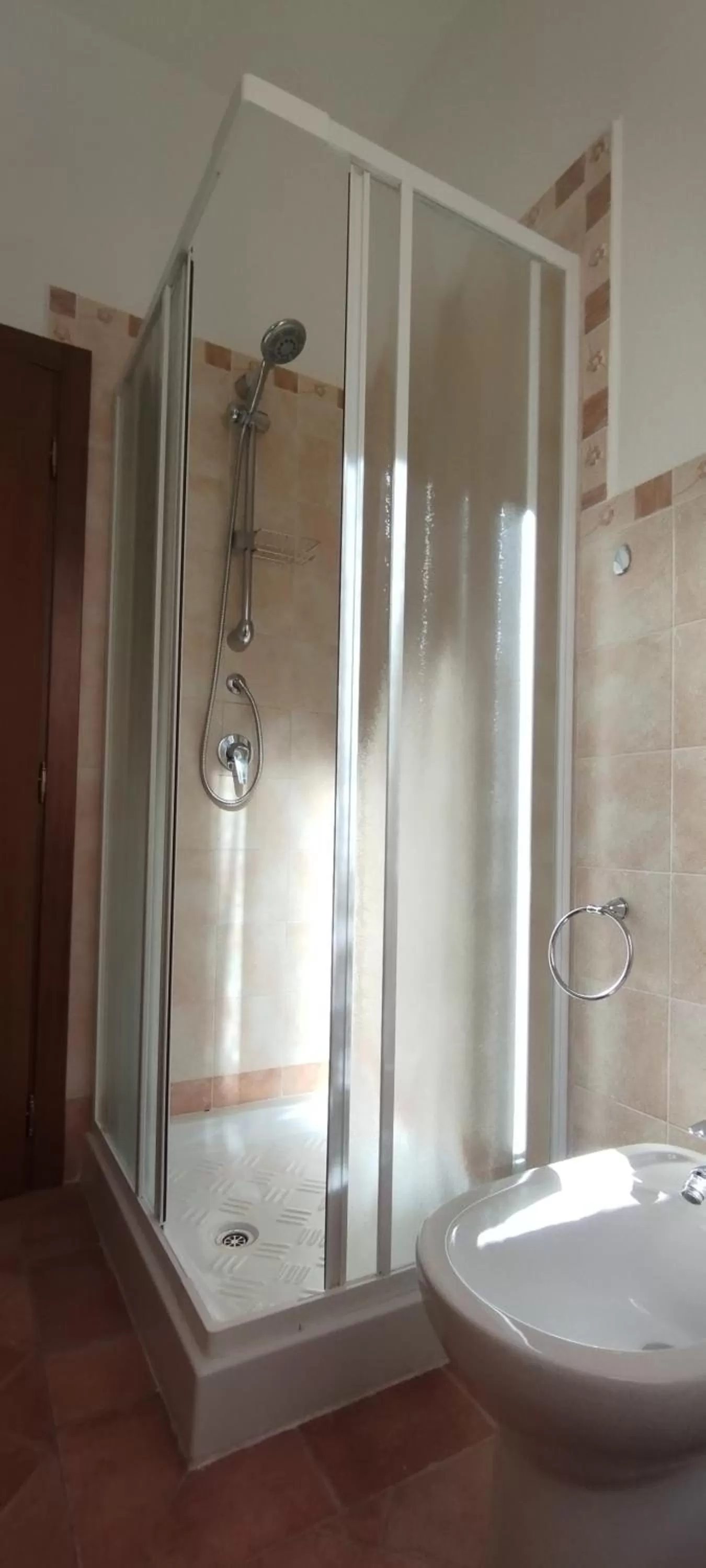 Shower in La Casa Tra Gli Ulivi