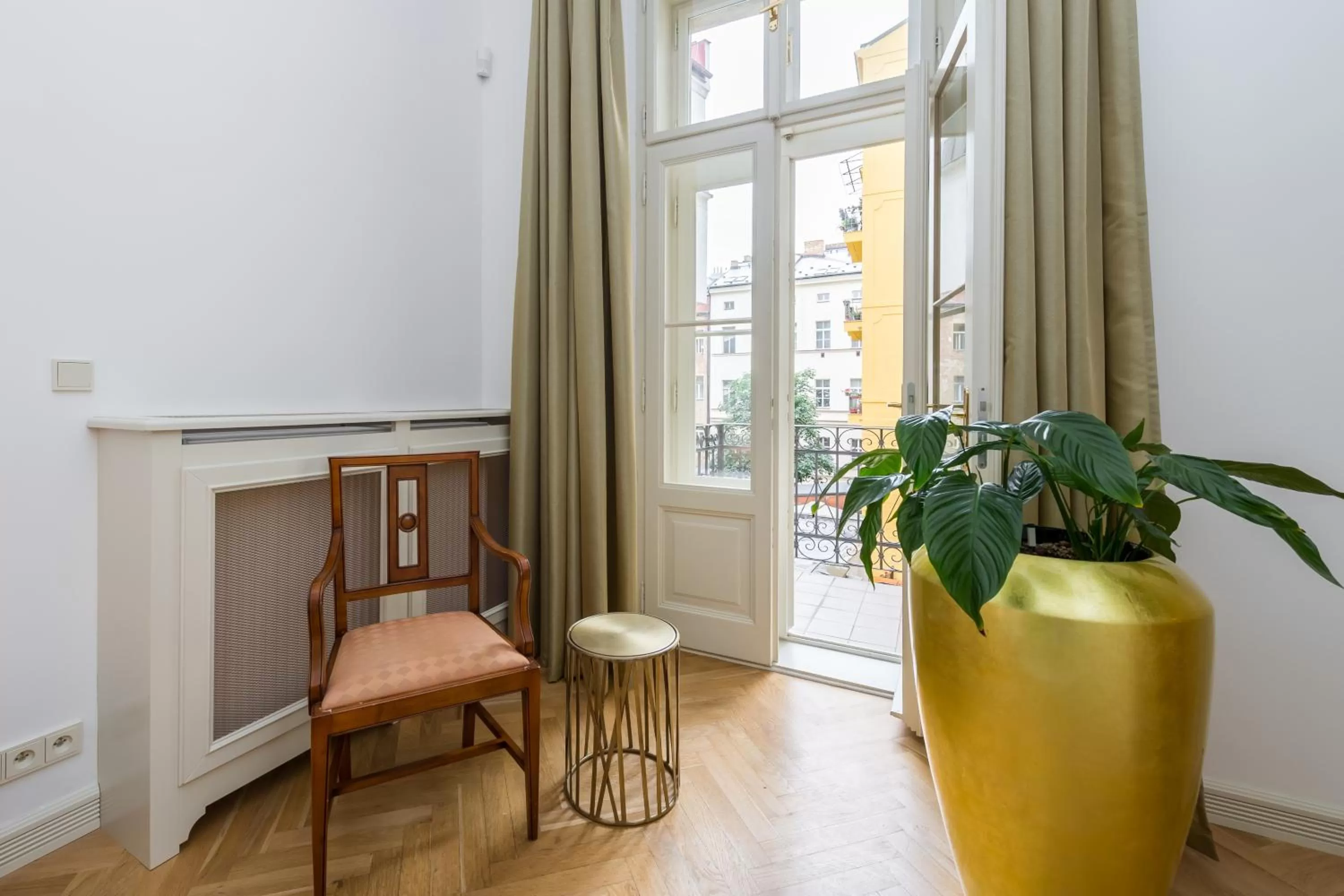 Day in Grand Central Residence by TKC