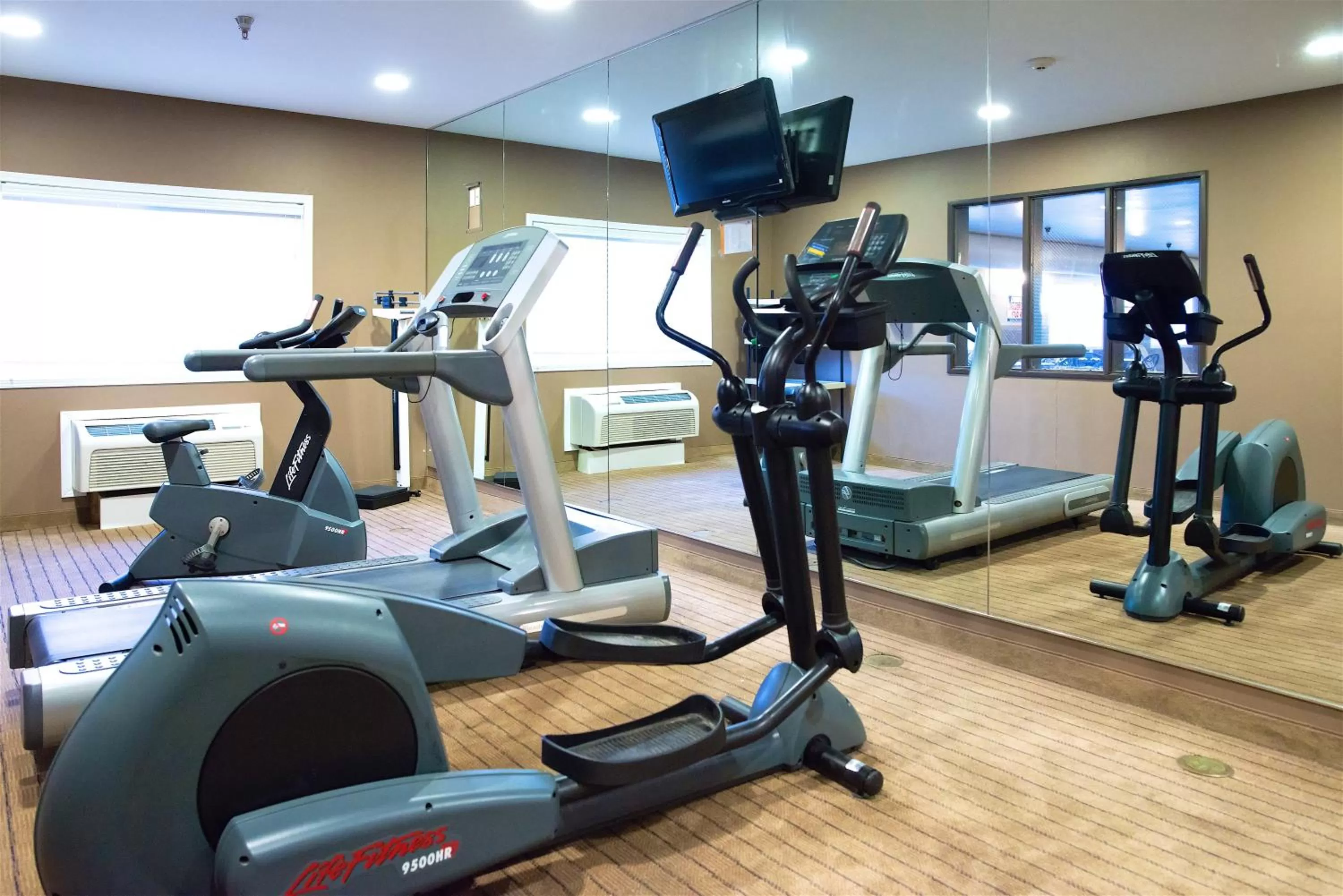 Fitness centre/facilities in Holiday Inn Express Devils Lake by IHG