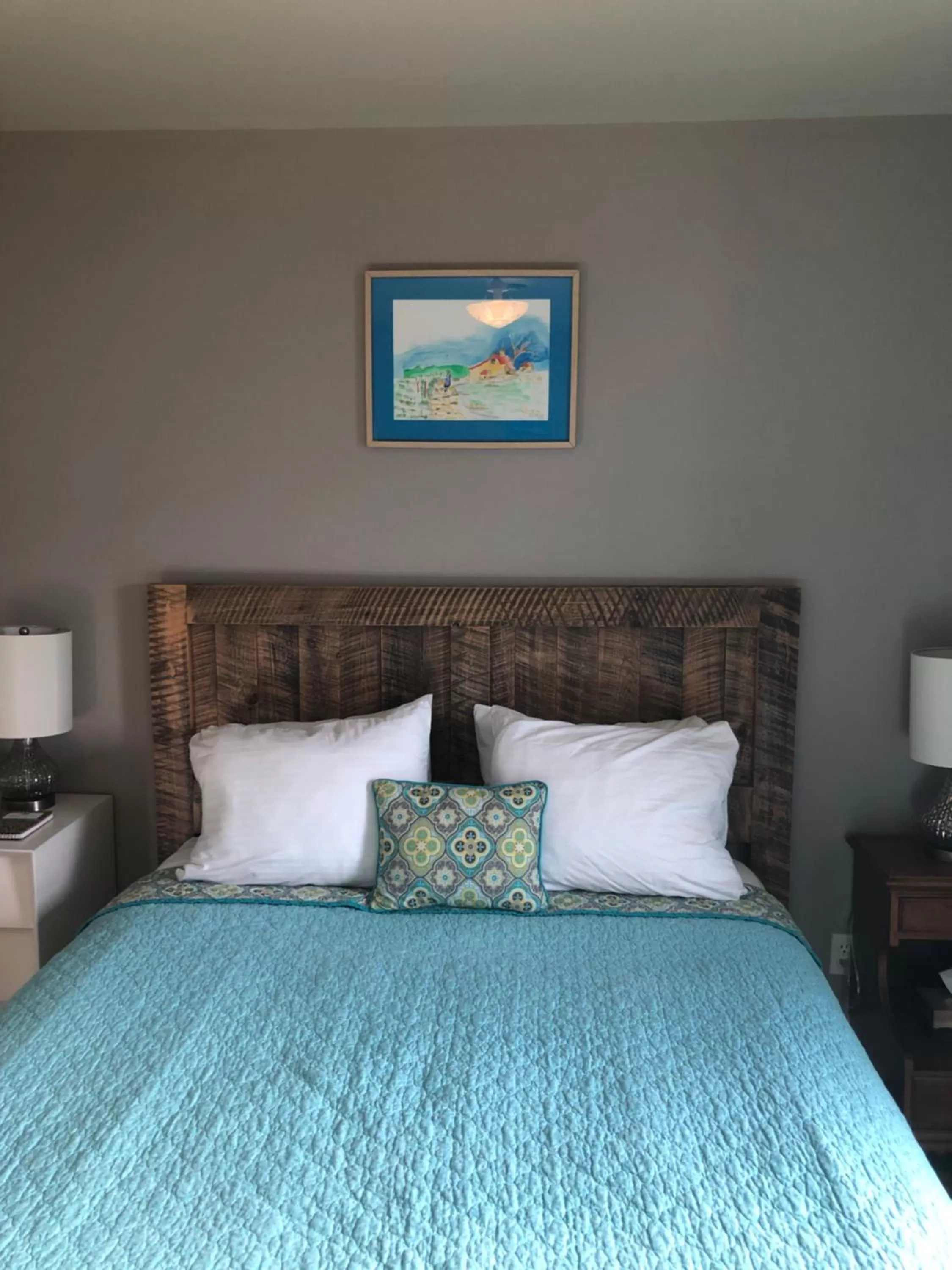 Bed in Auberge d'Anjou-Sūrya Café