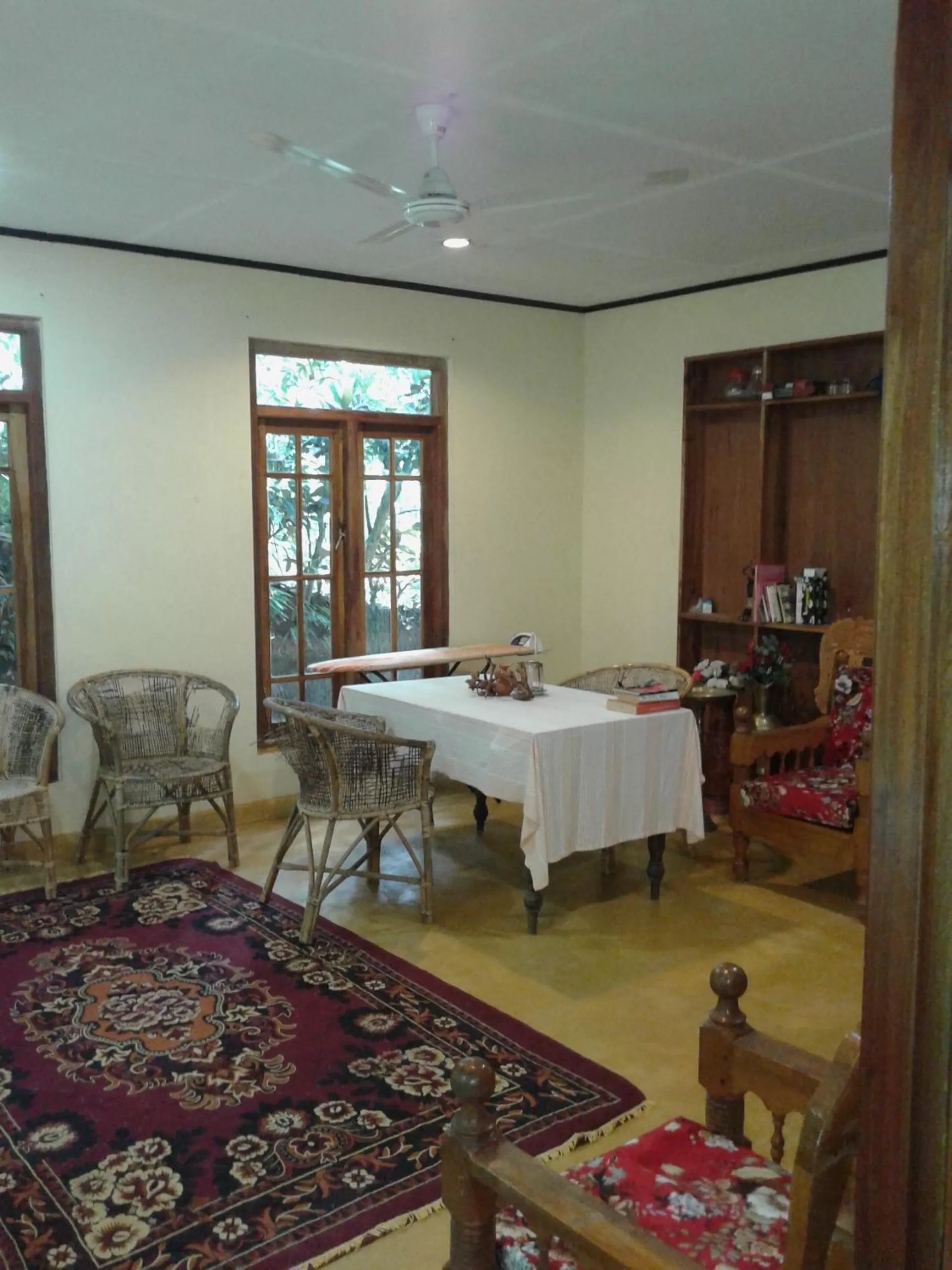 Seating area in The Blue View Ella