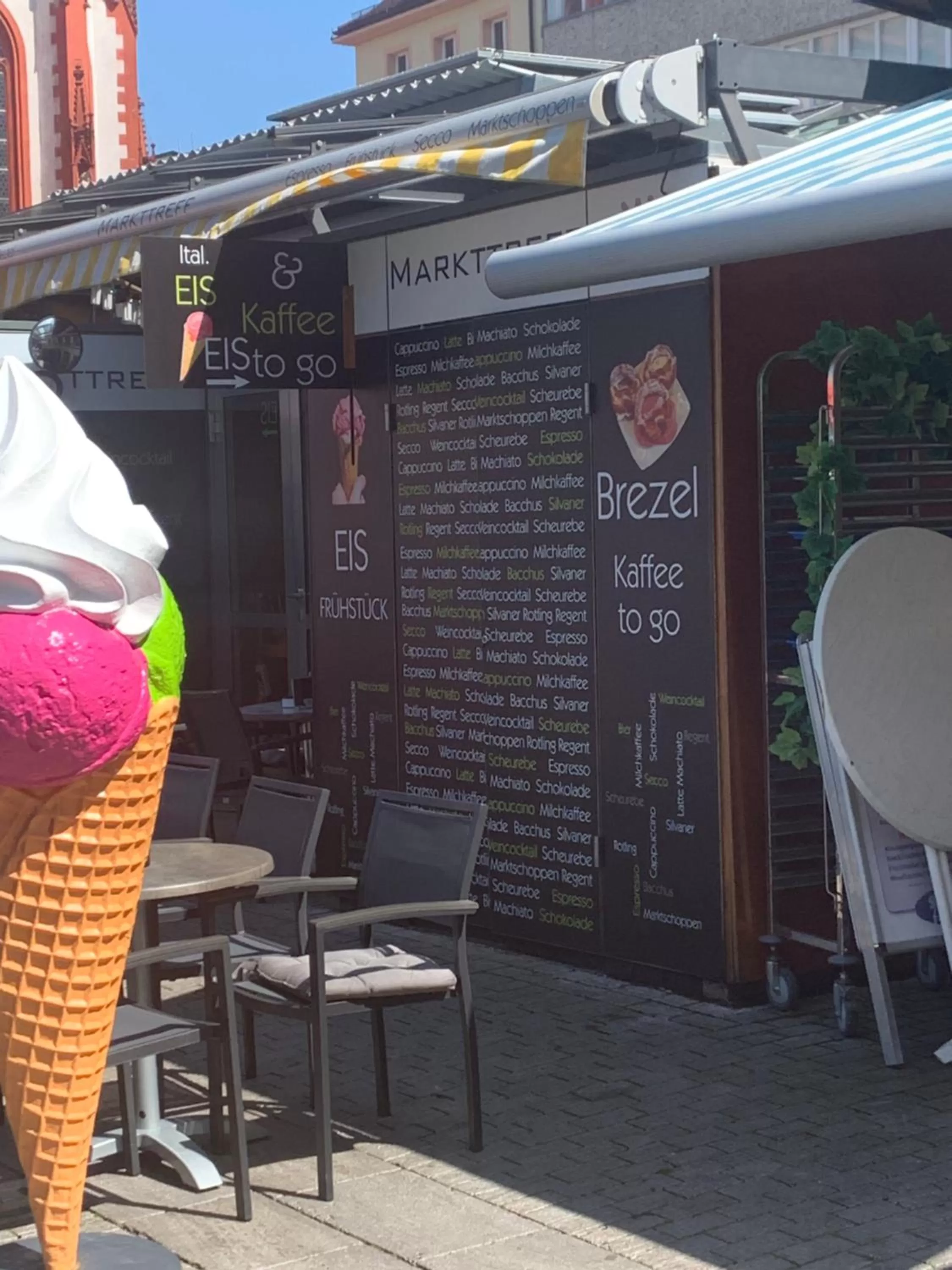 Staff in Zum Winzermännle