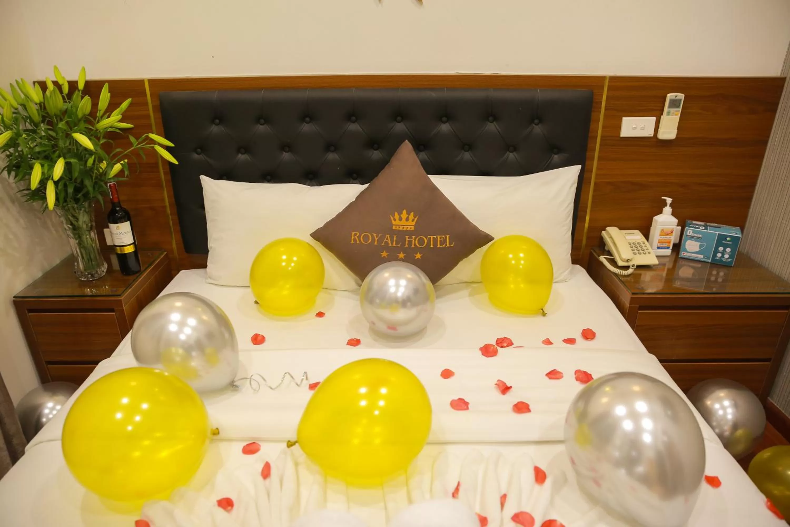 Bedroom in Royal Hotel