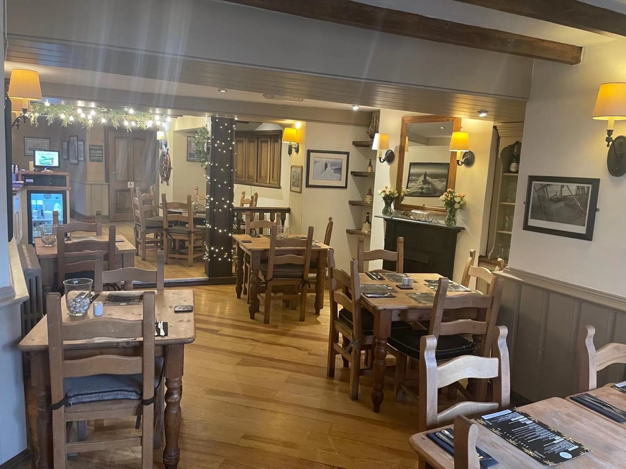 Restaurant/places to eat in Garddfon Inn