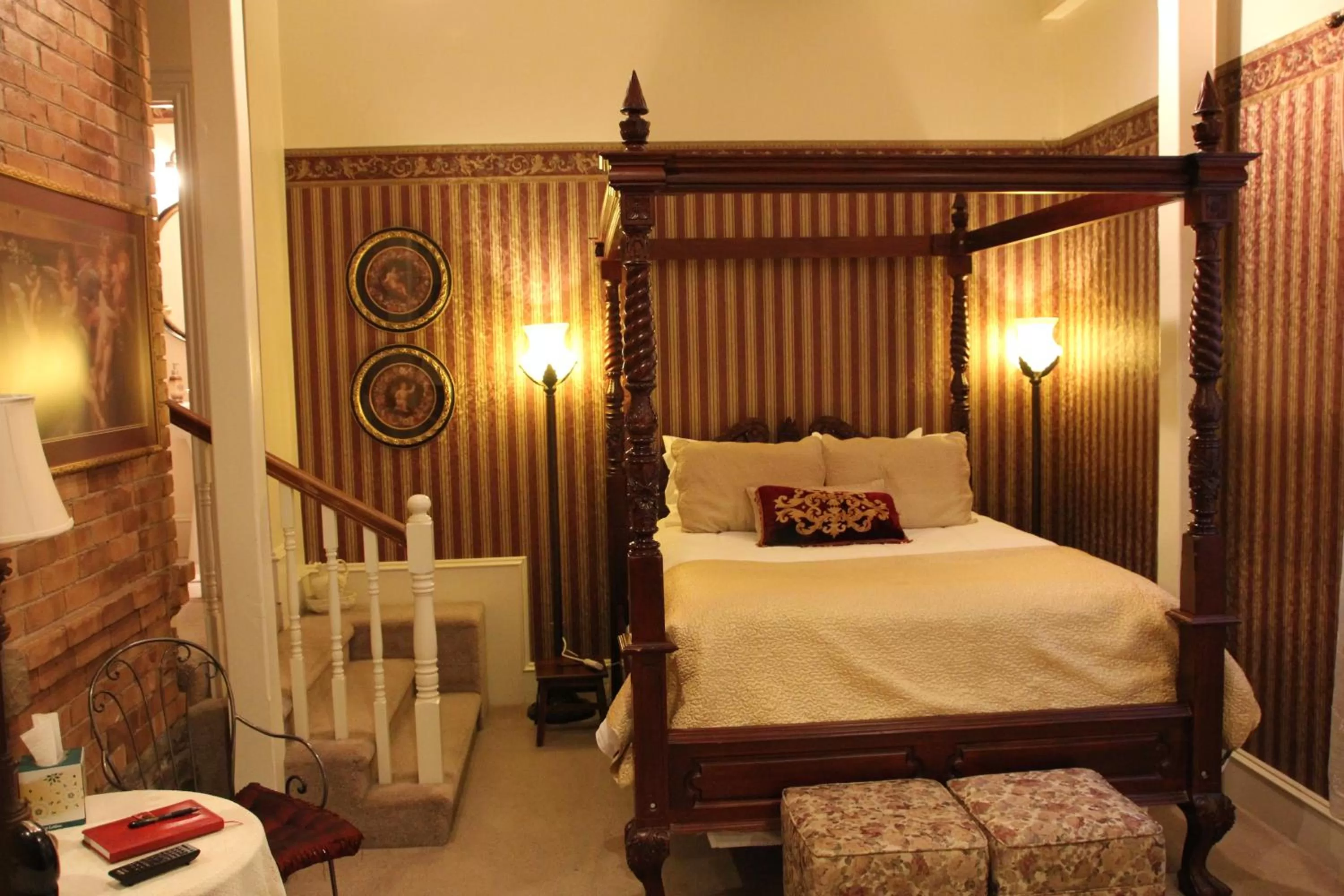 Bed in Hines Mansion