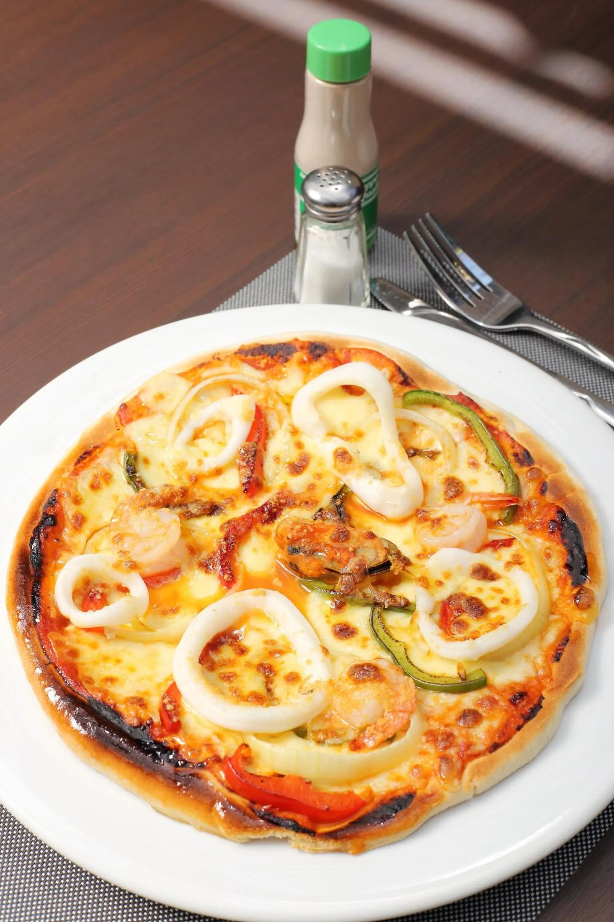 Restaurant/places to eat in ON Hotel Phuket - SHA