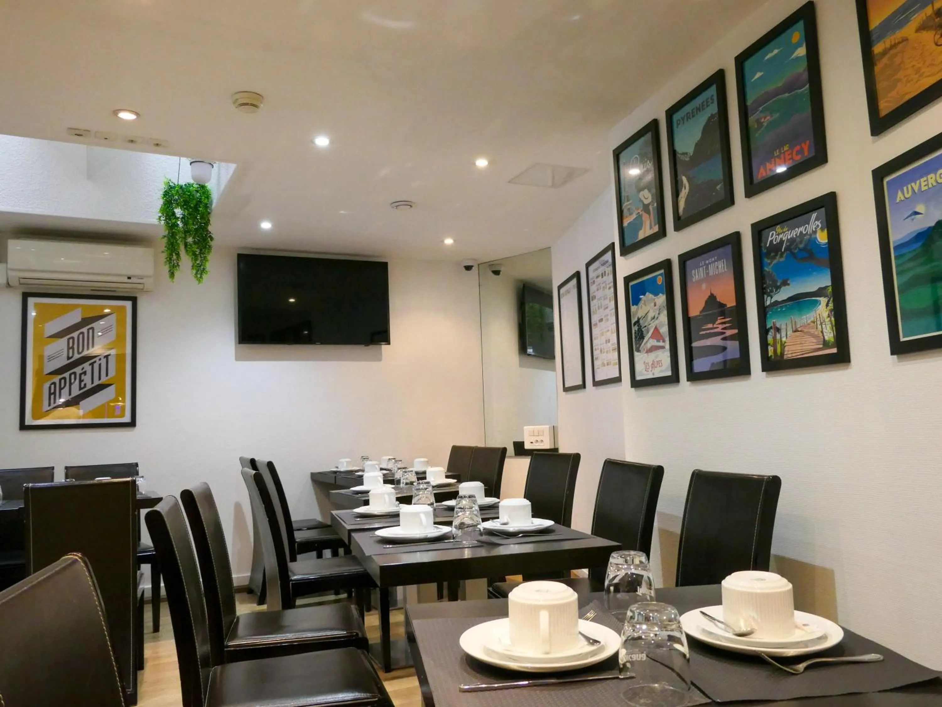 Breakfast in Hôtel de France Quartier Latin