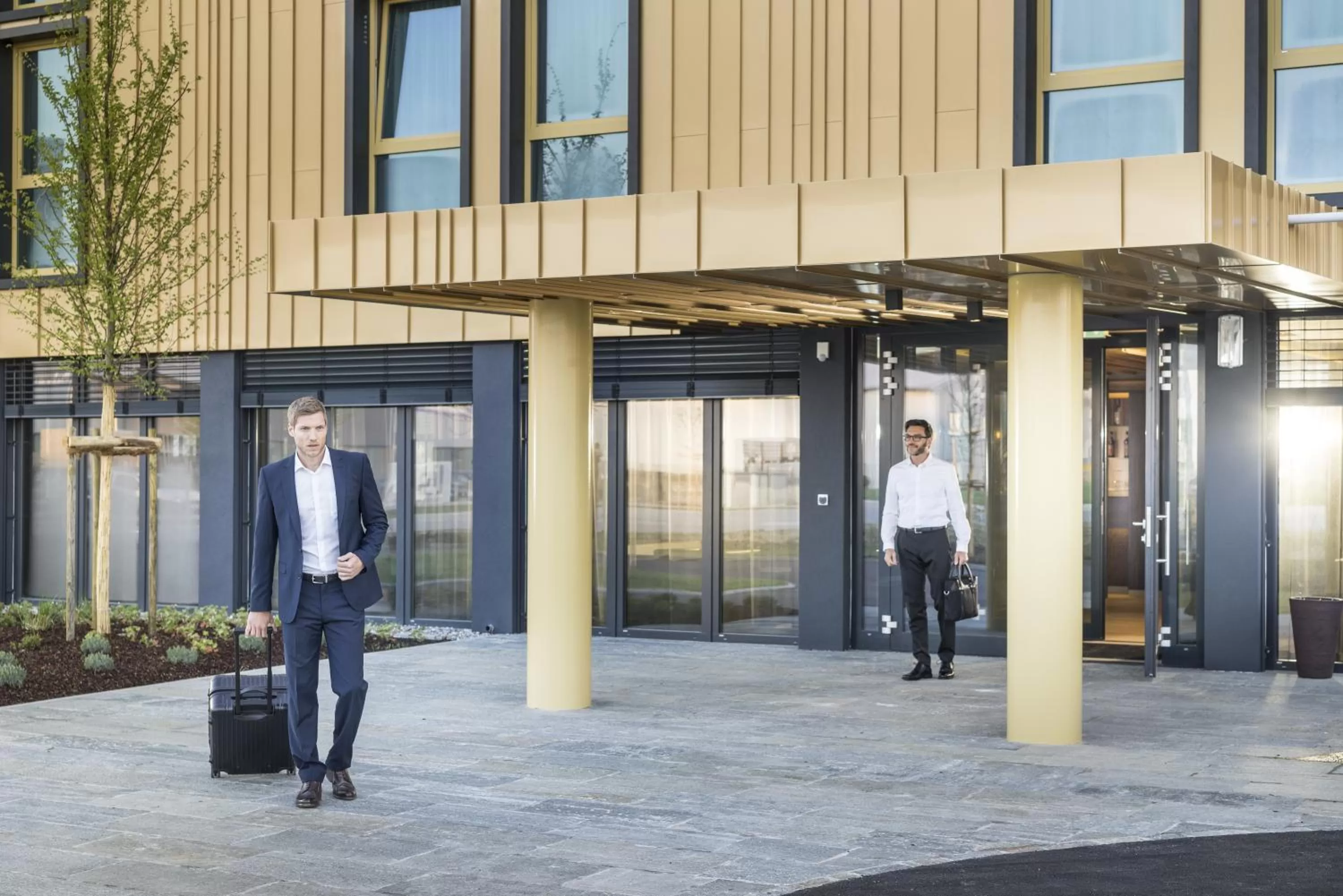 Facade/entrance in MYHOTEL München Olching