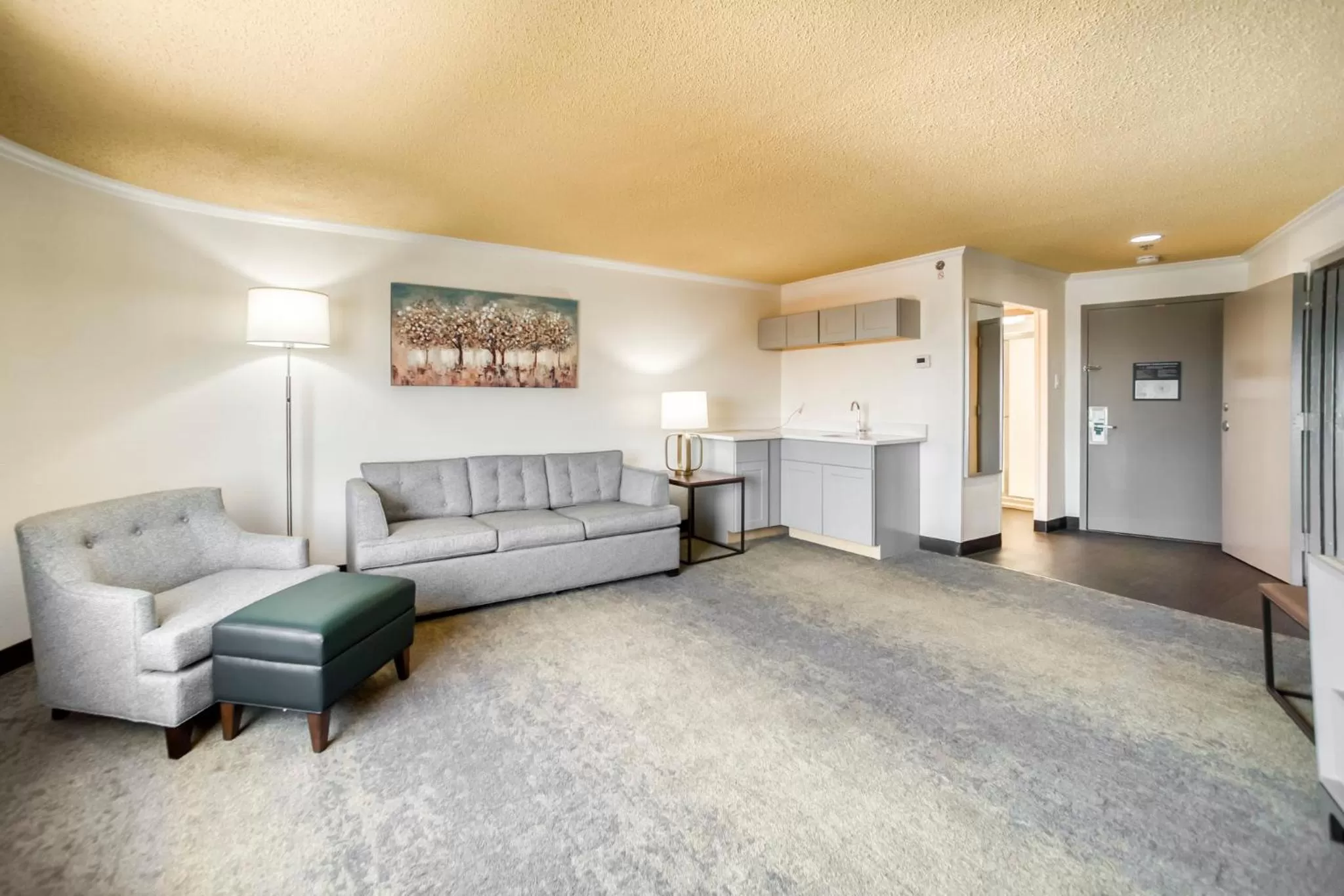 Photo of the whole room in Holiday Inn Mobile Downtown Historic District by IHG