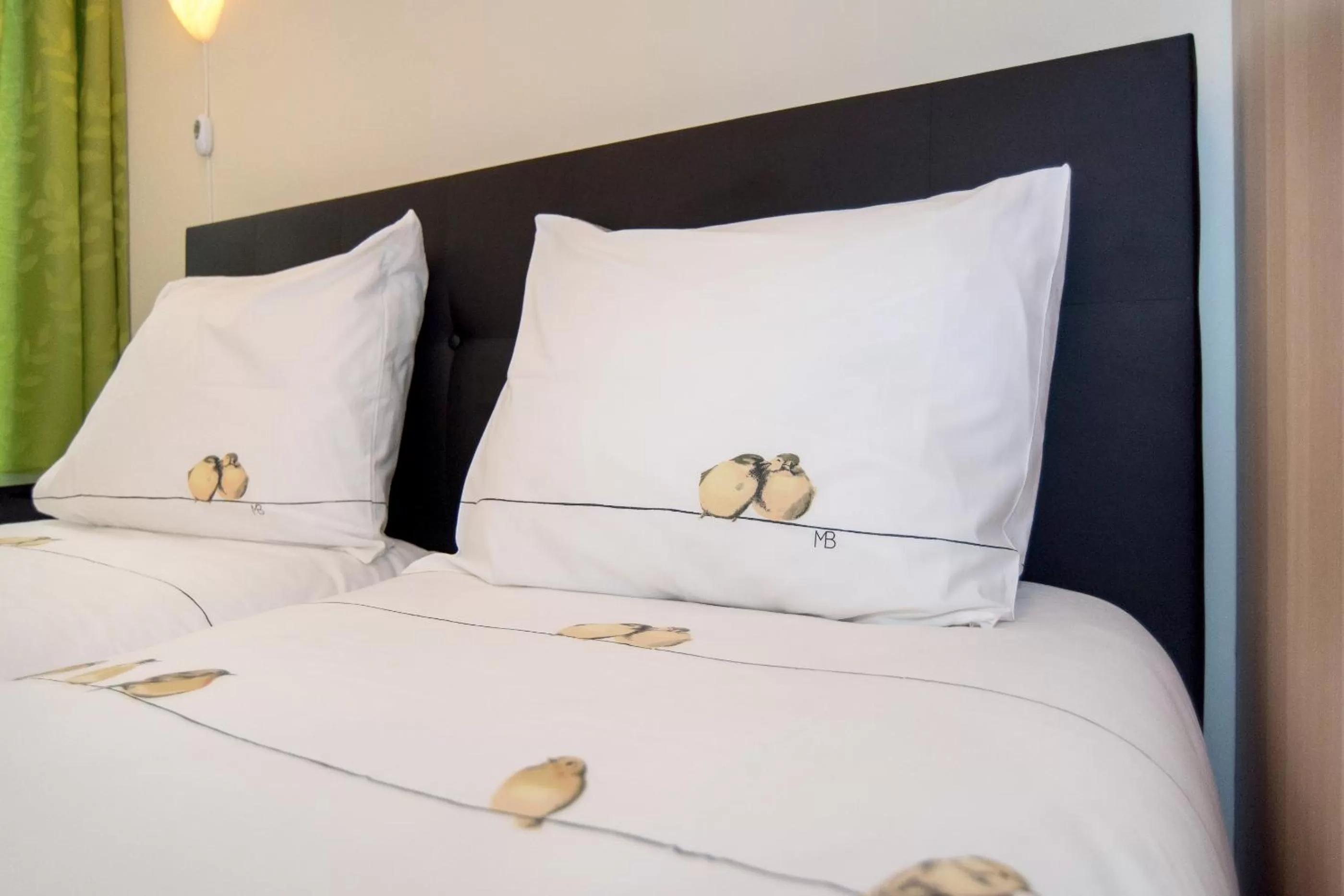 Bed in Midtown Hotel Twin Studio