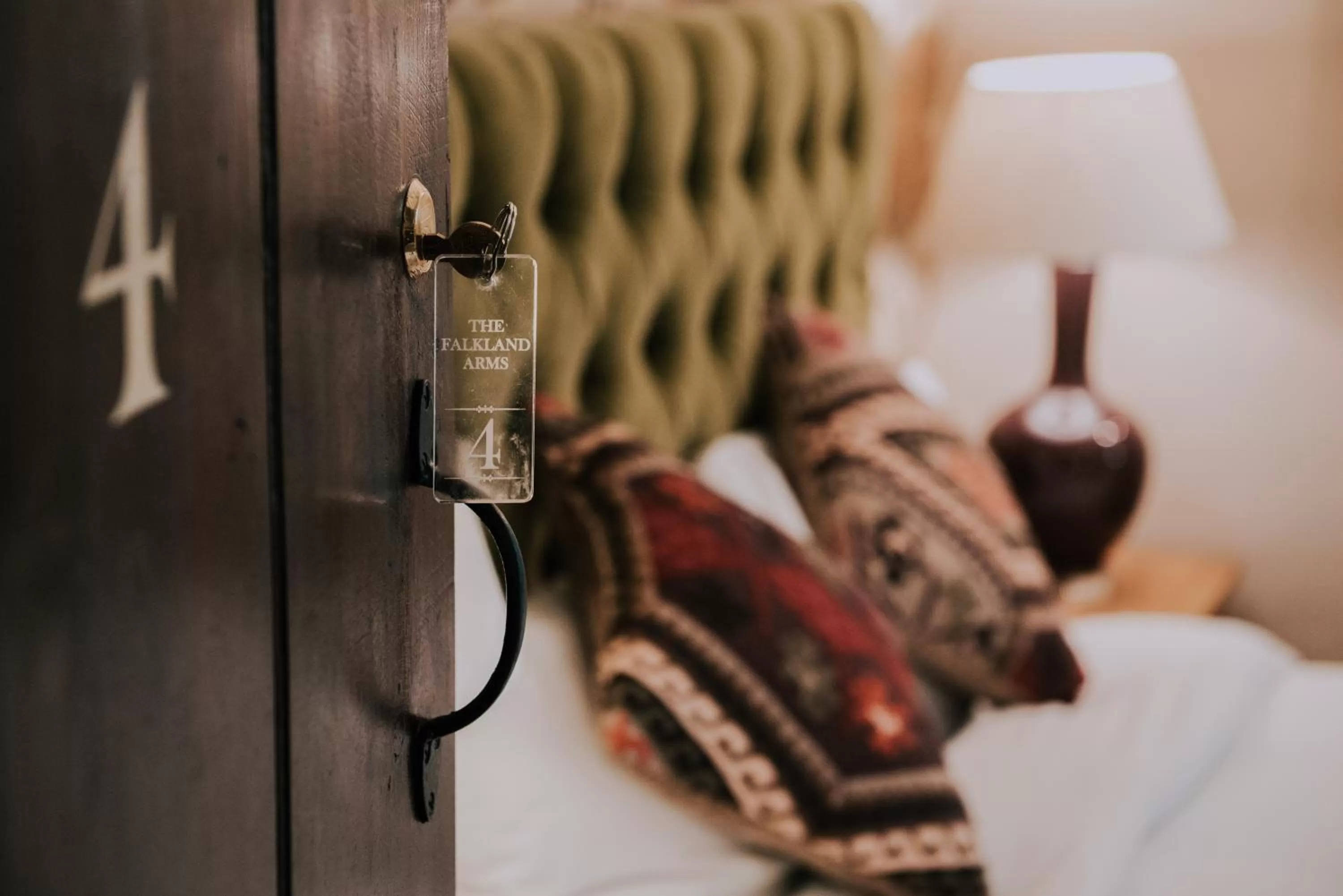 Bedroom, Bed in The Falkland Arms