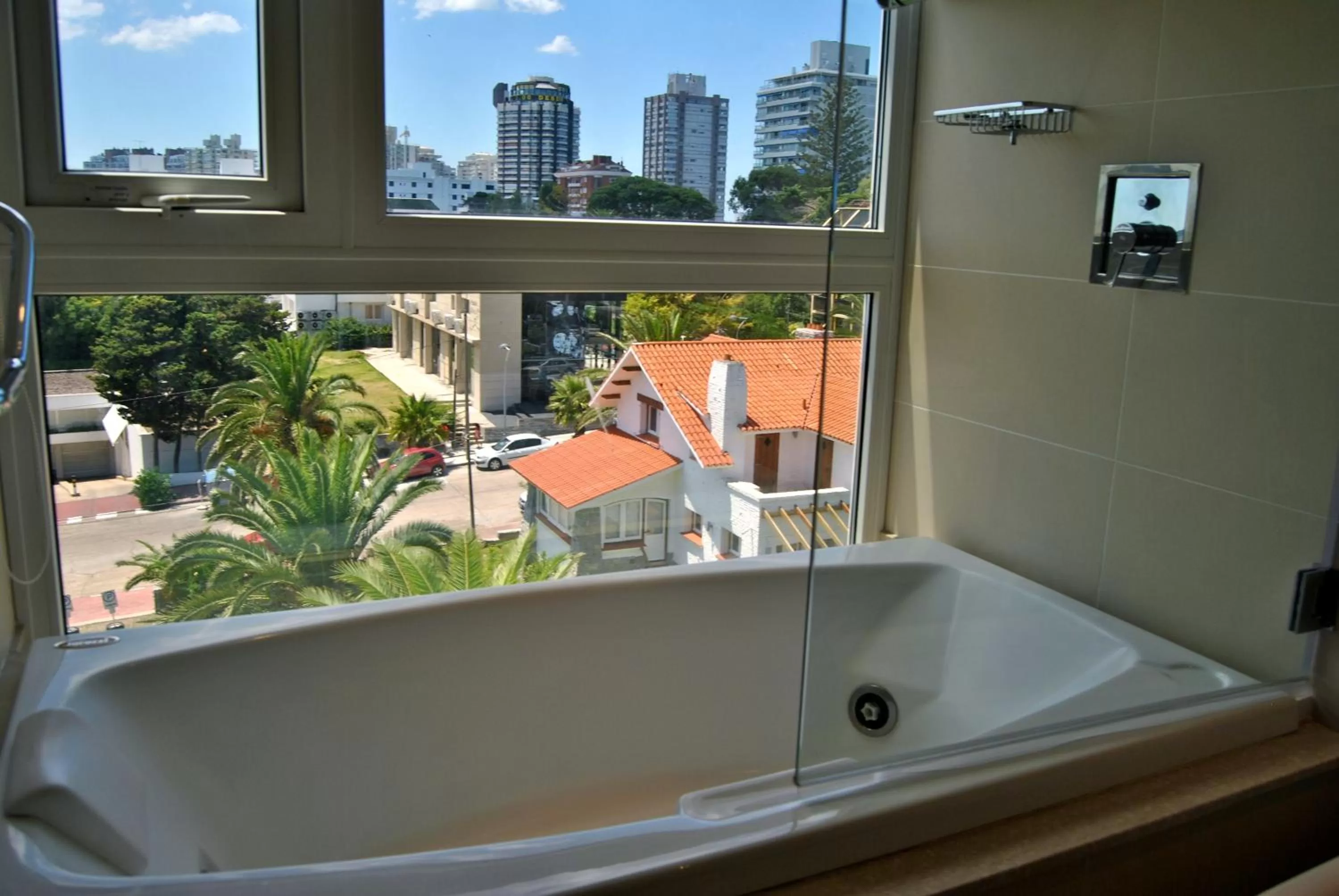 Hot Tub in Hotel Castilla