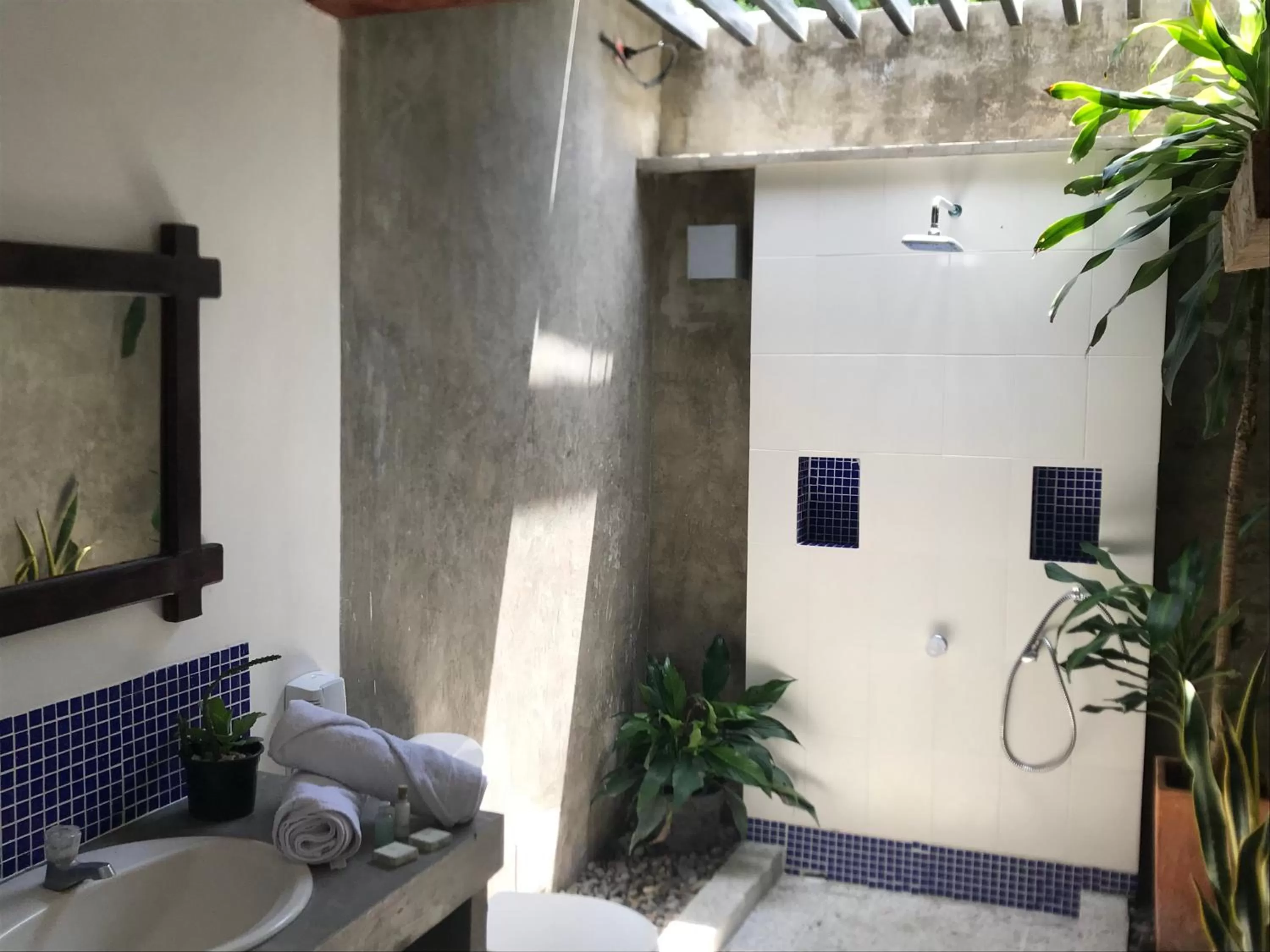 Shower in Waka Hotel Rural