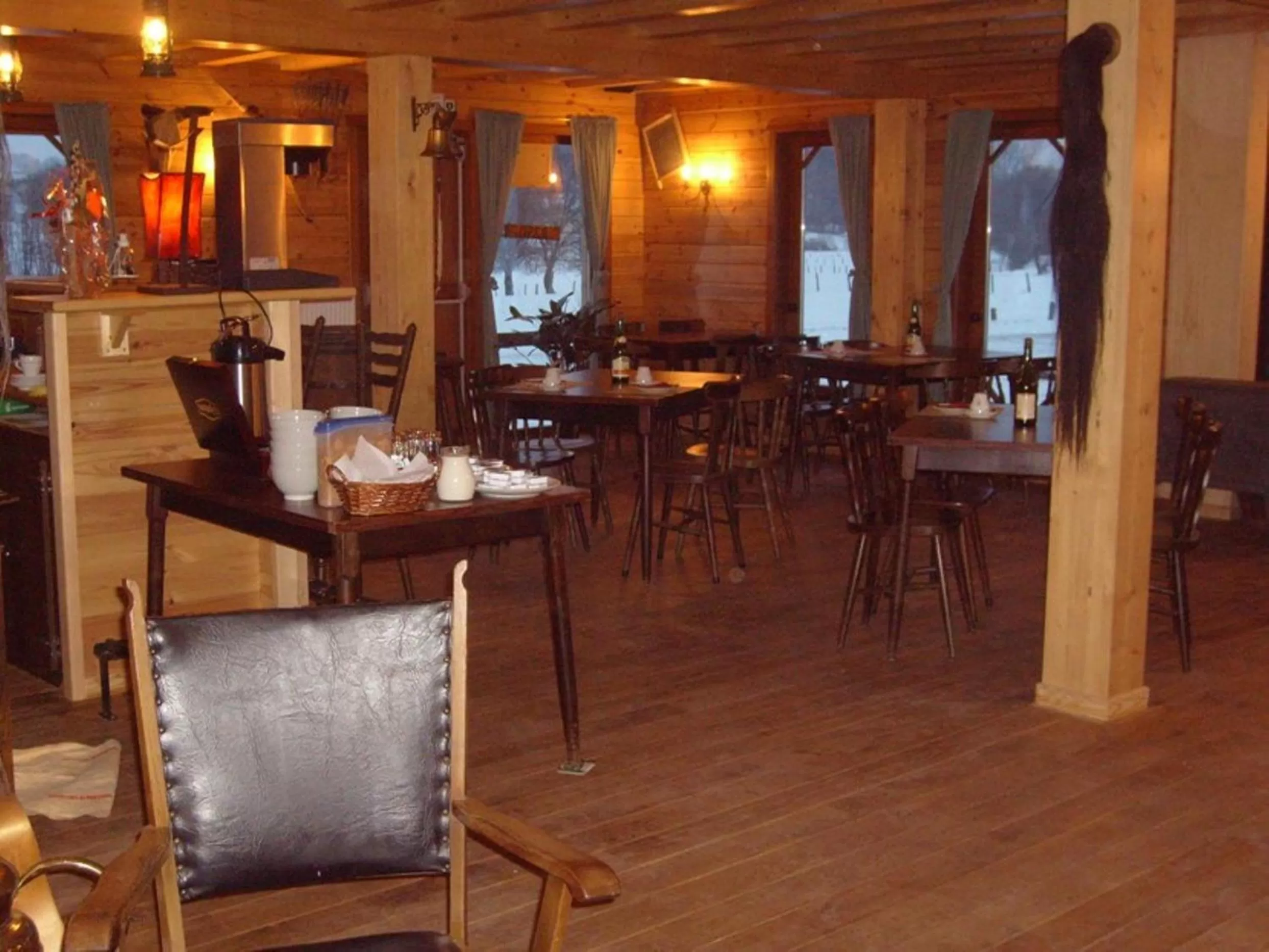 Lounge or bar, Restaurant/Places to Eat in B&B Willow Springs Way Station