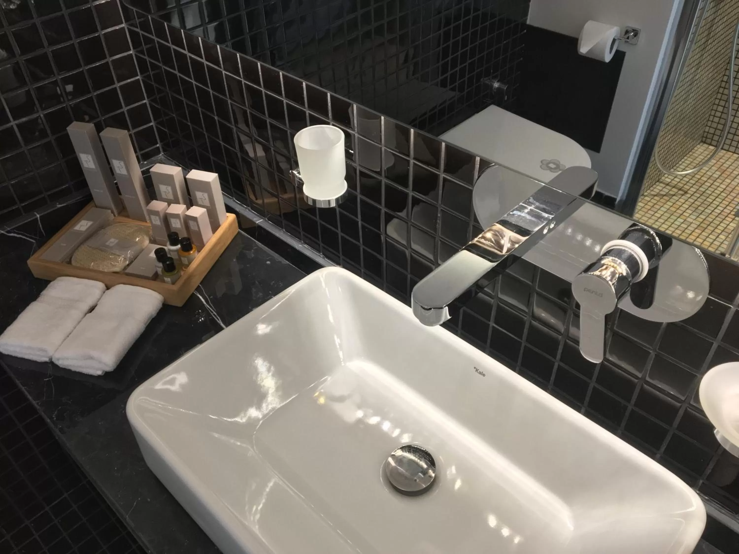 Shower in Four-G Hotel