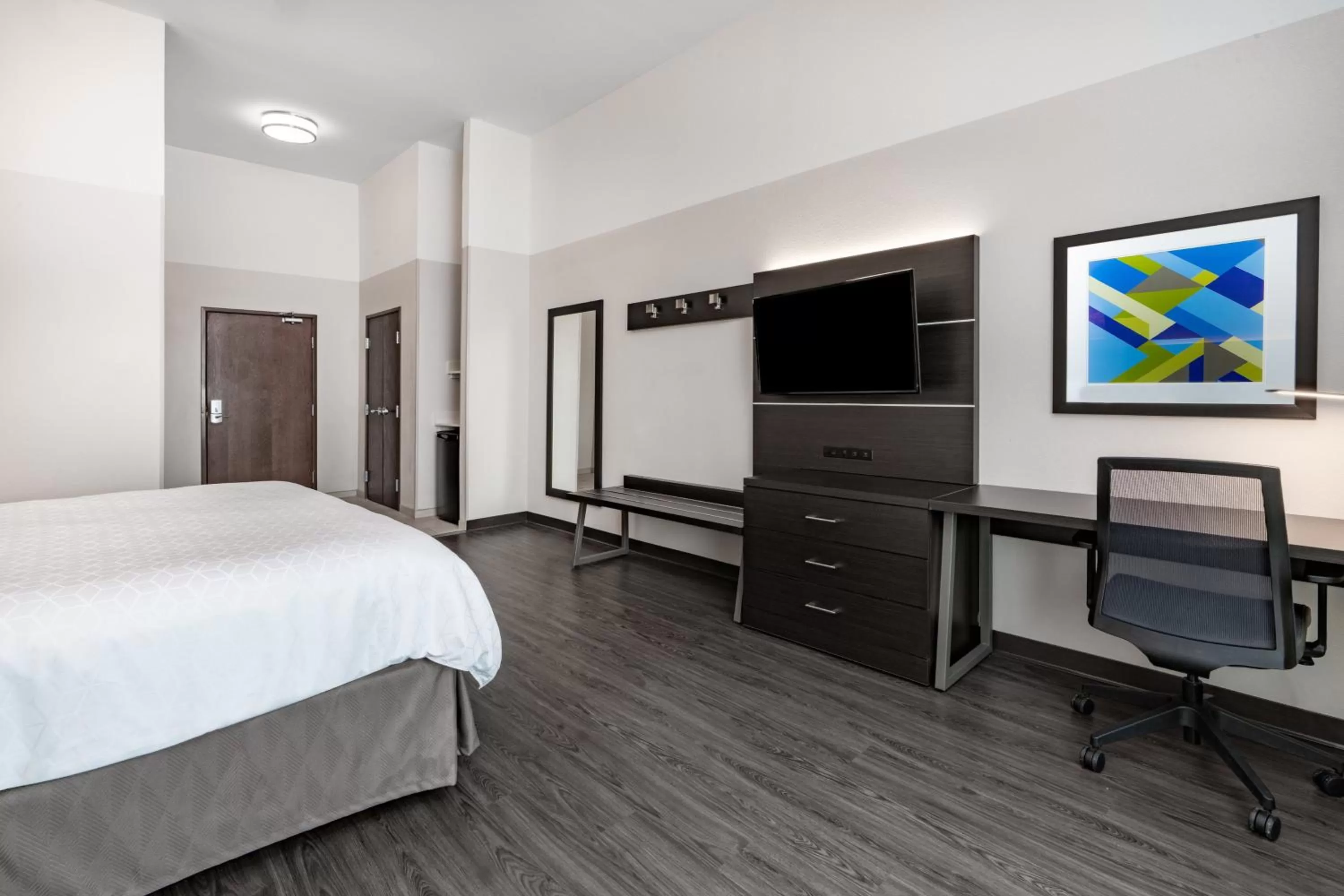 Photo of the whole room, Bed in Holiday Inn Express & Suites Trinidad by IHG
