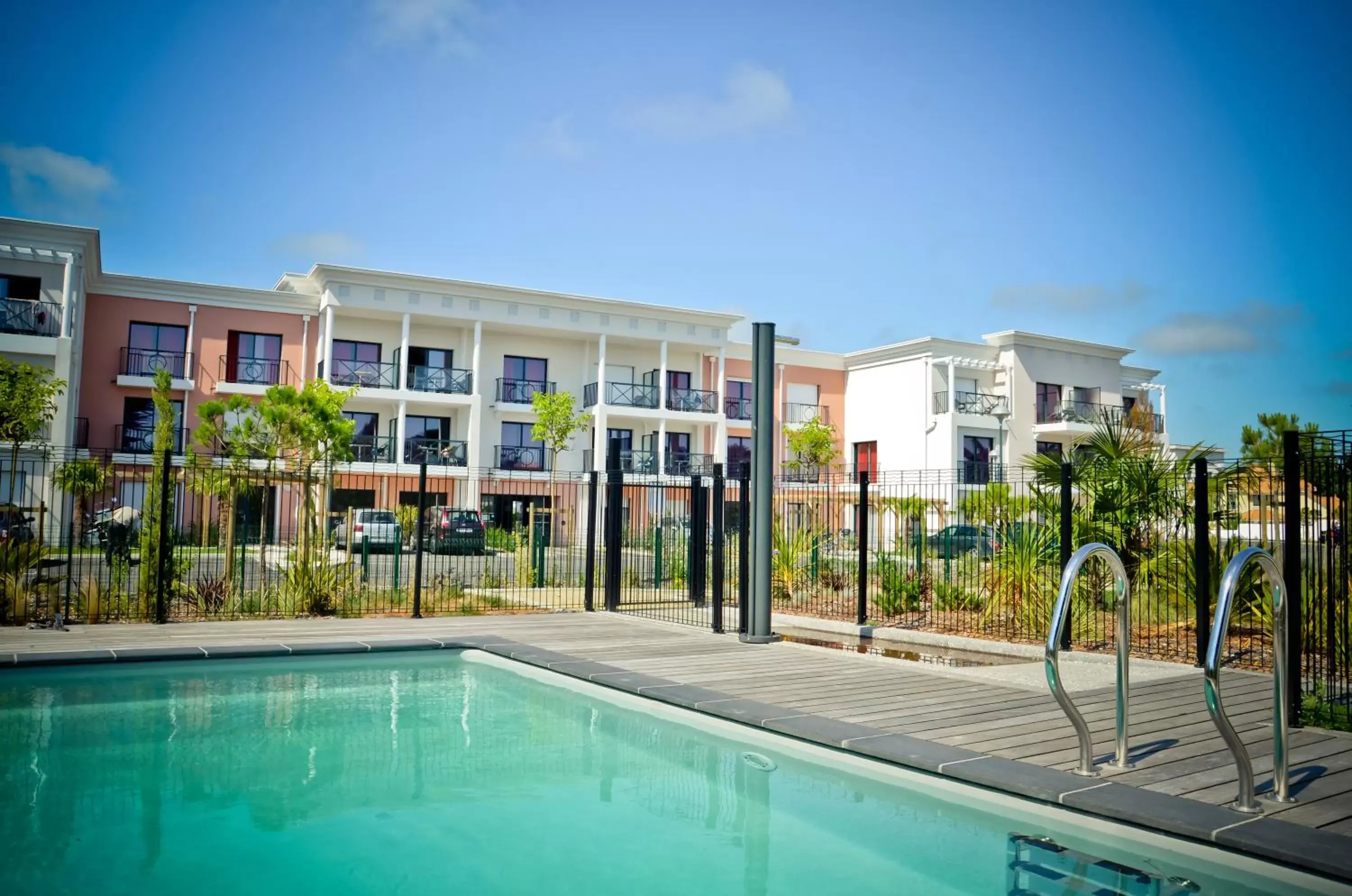 Adonis La Baule Adonis La Baule