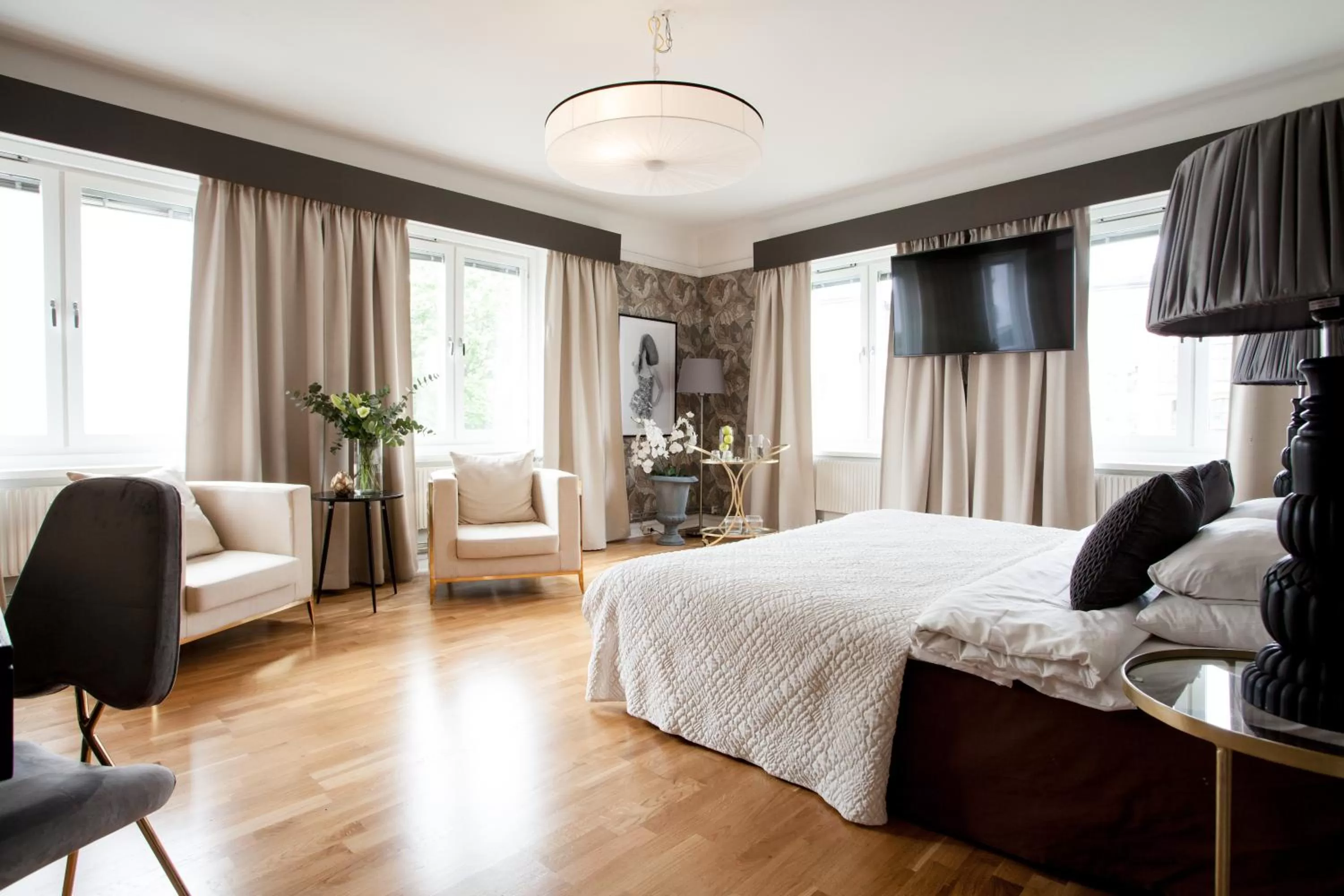 TV and multimedia, Bed in Centric Hotel