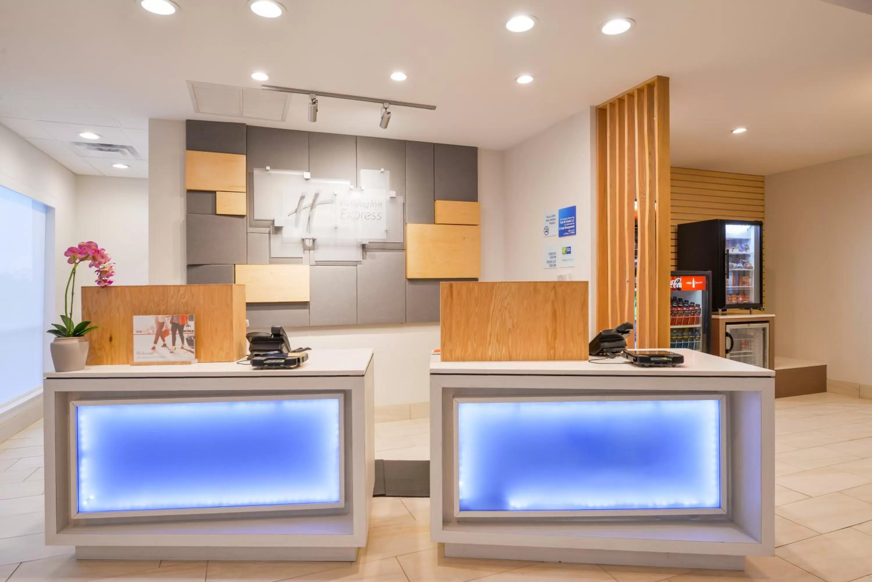 Property building in Holiday Inn Express Donaldsonville by IHG