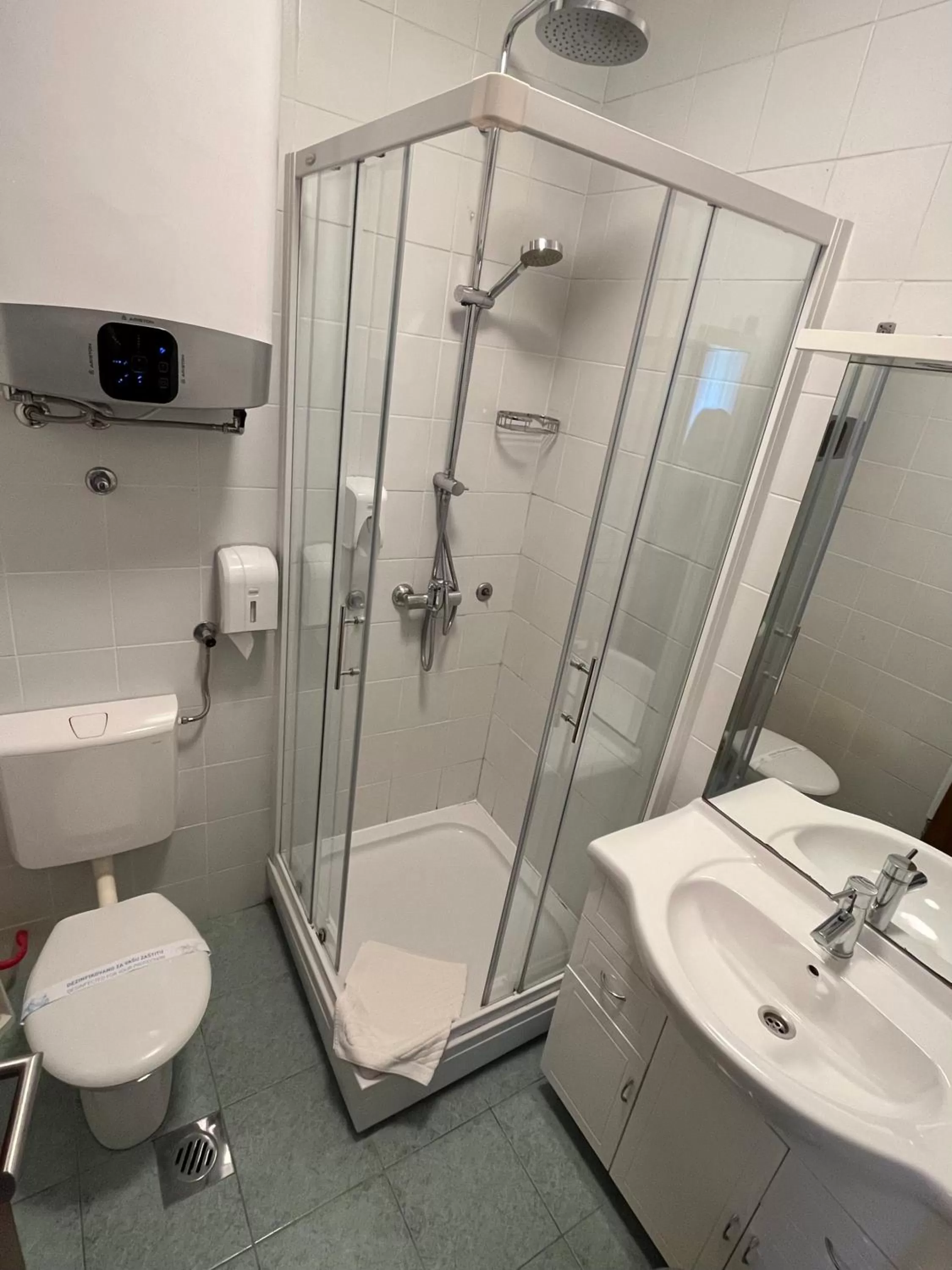 Shower, Bathroom in Penzion Zaka