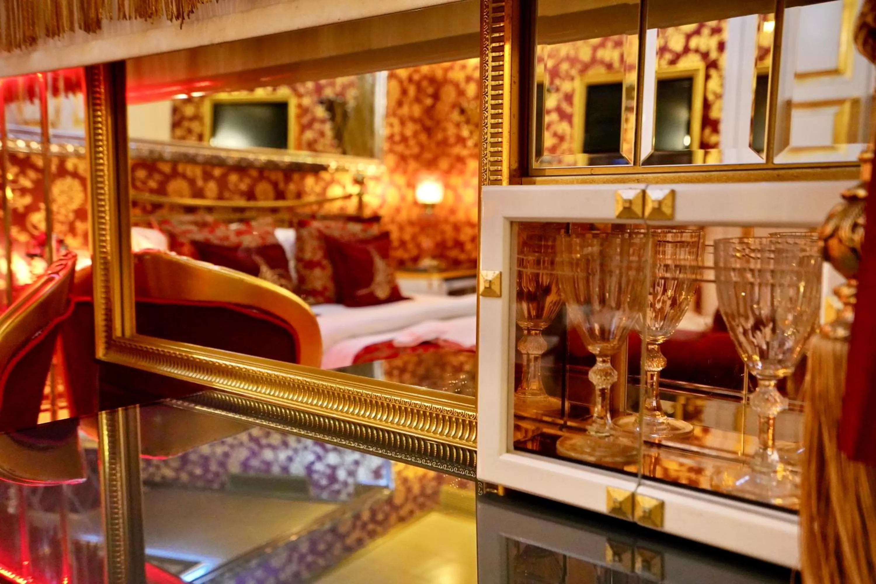 Decorative detail in Sultan Tughra Hotel