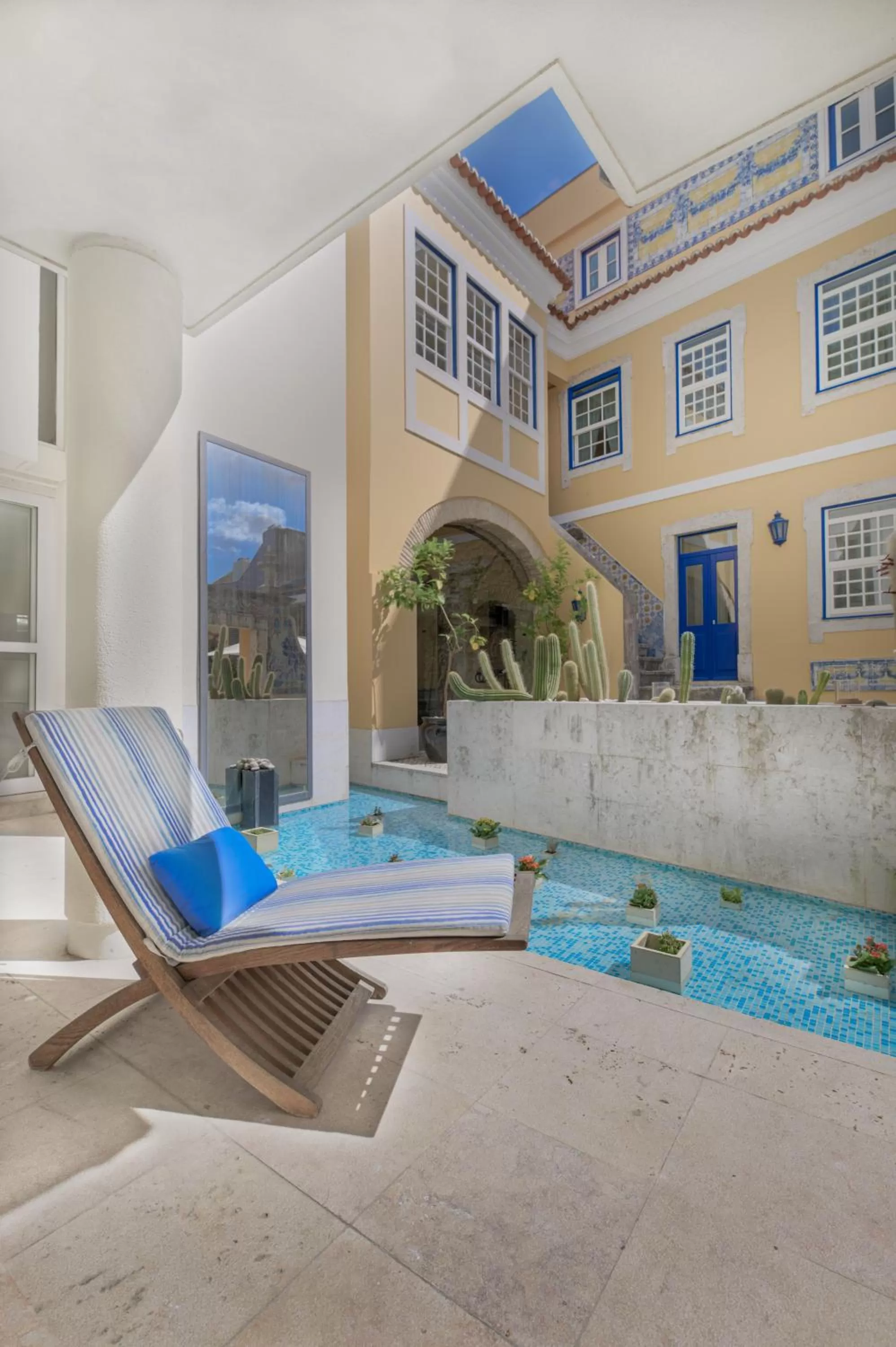 Patio in Solar do Castelo - Lisbon Heritage Collection - Alfama