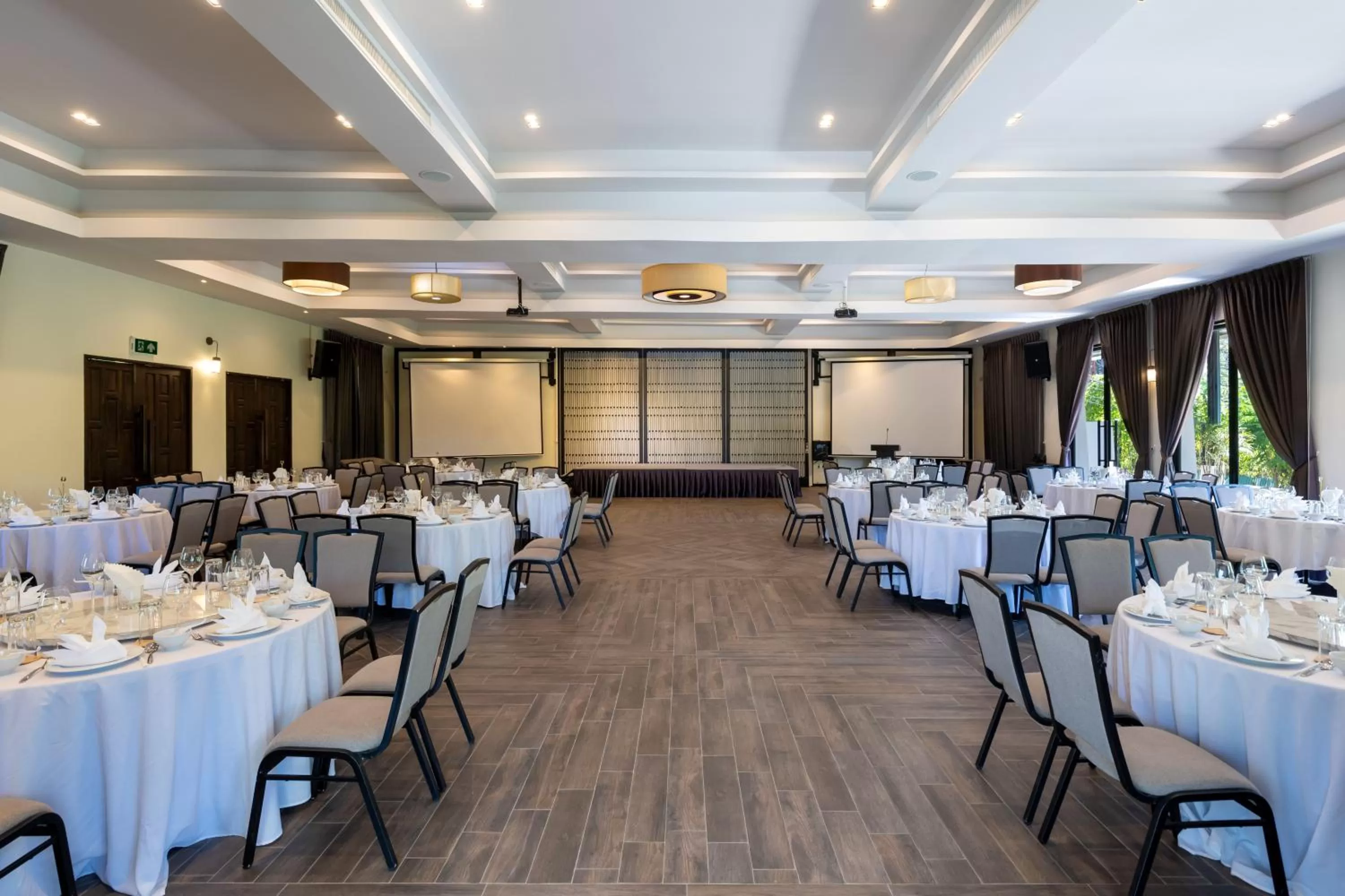 Banquet/Function facilities in Kachonghills Tented Resort Trang