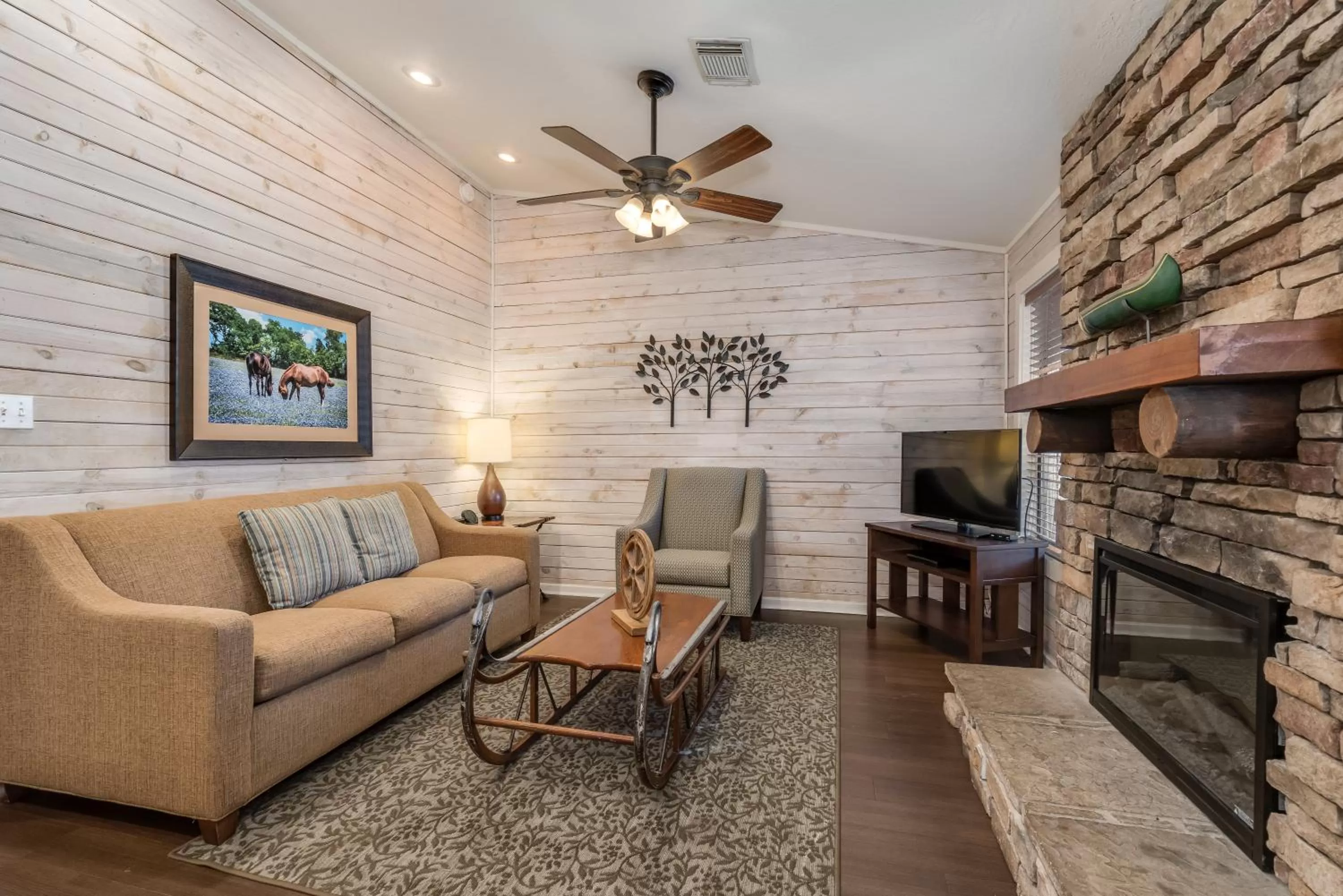 Photo of the whole room in Holiday Inn Club Vacations Piney Shores Resort at Lake Conroe