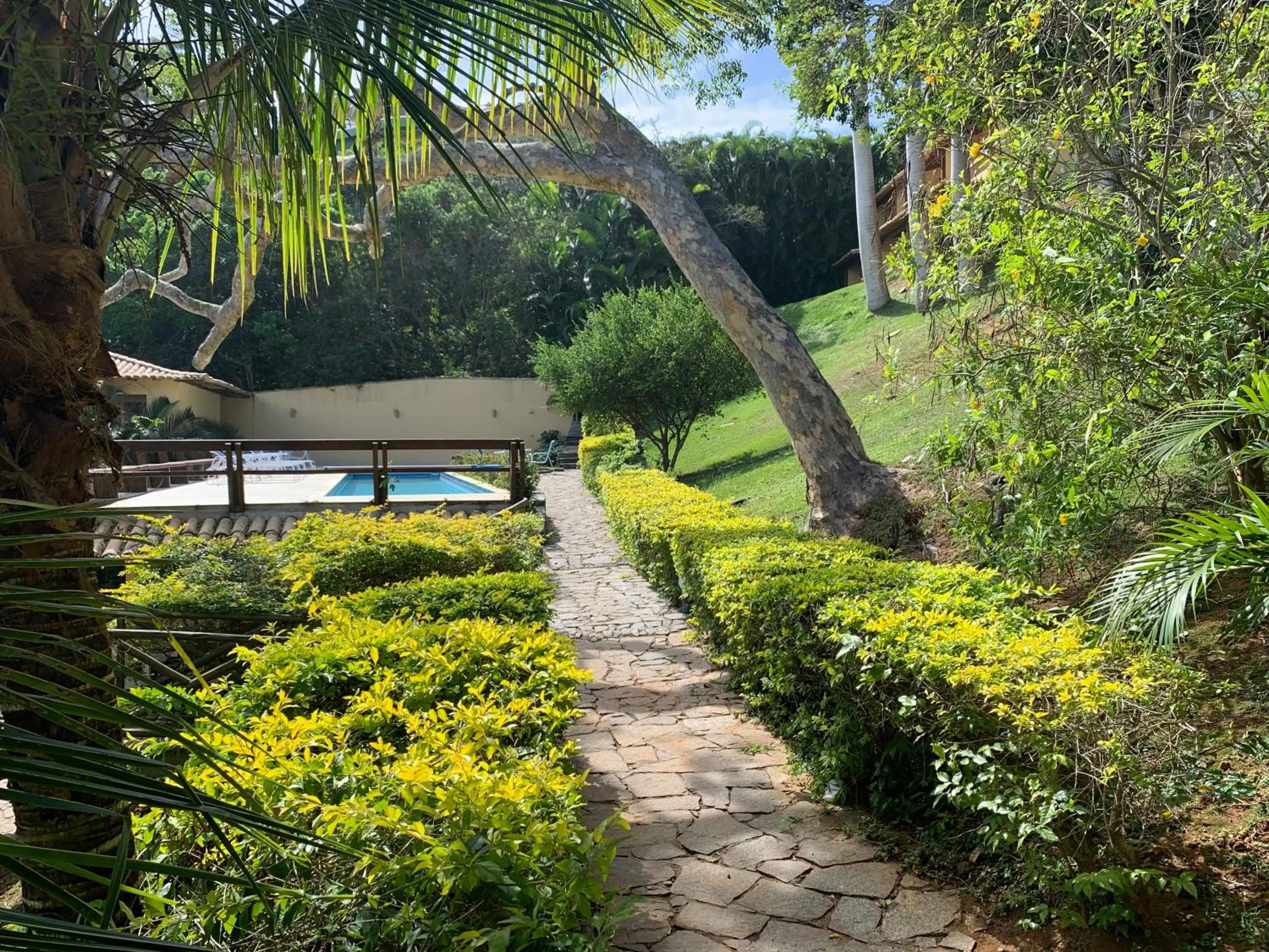 Property Building in Praia da Ferradurinha Guest House