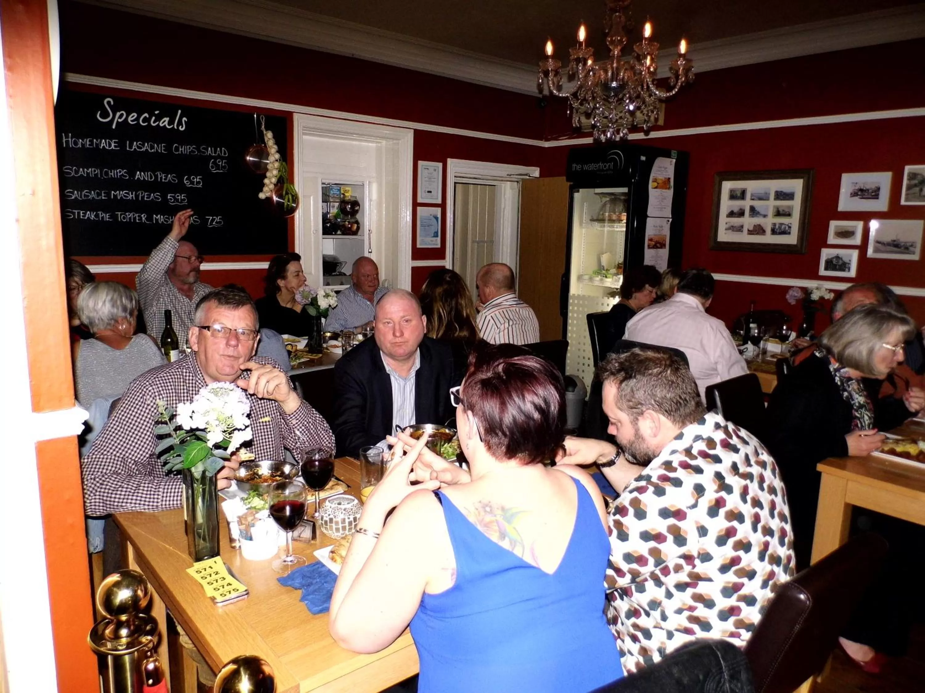 Restaurant/places to eat in Waterfront Hotel