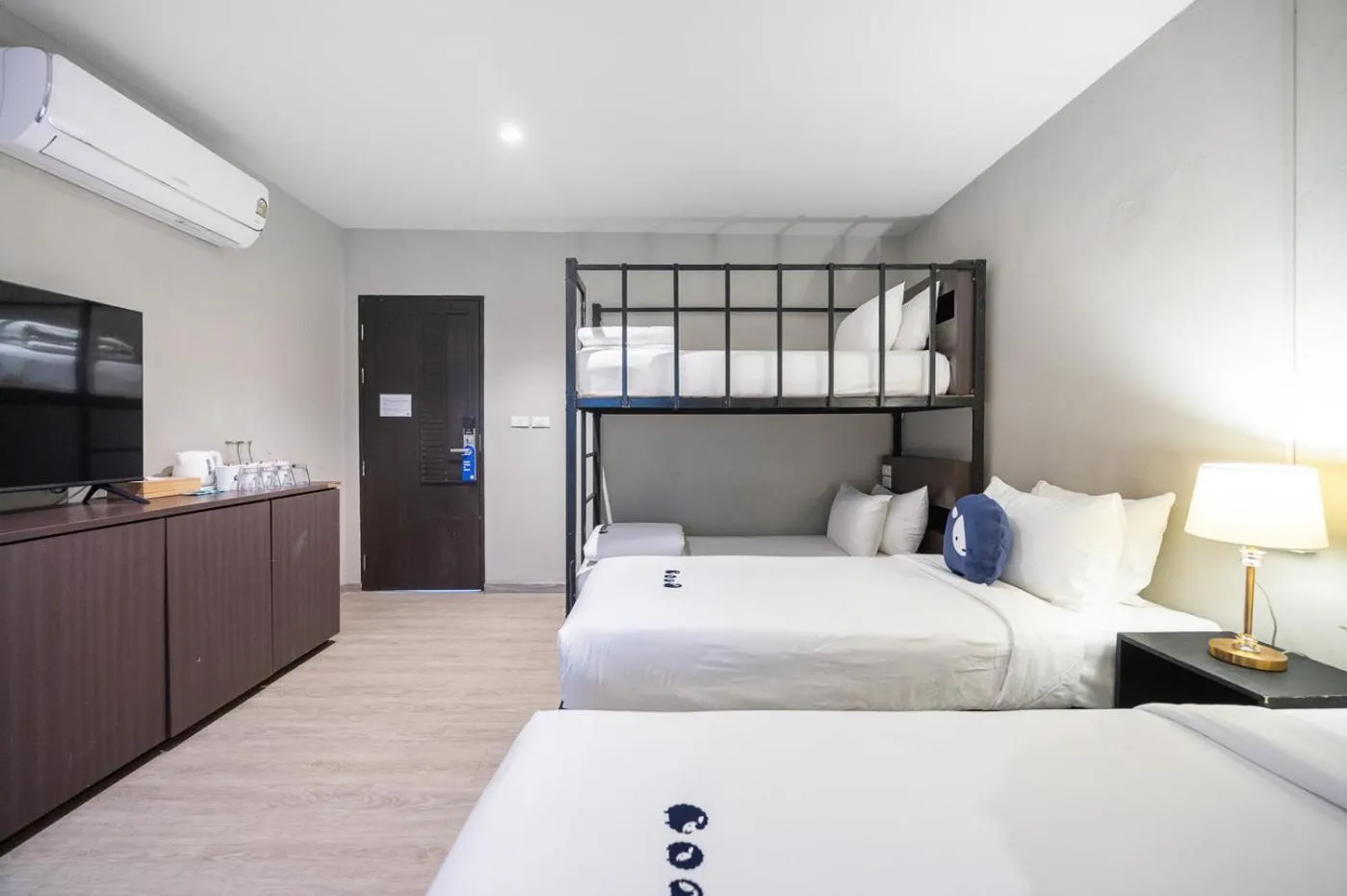 Bed in Kokotel Phuket Patong