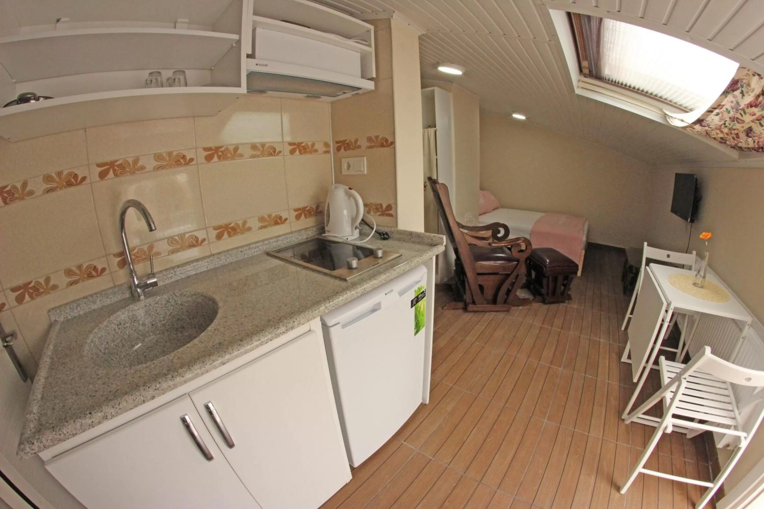 Coffee/tea facilities in Ede Apart Otel