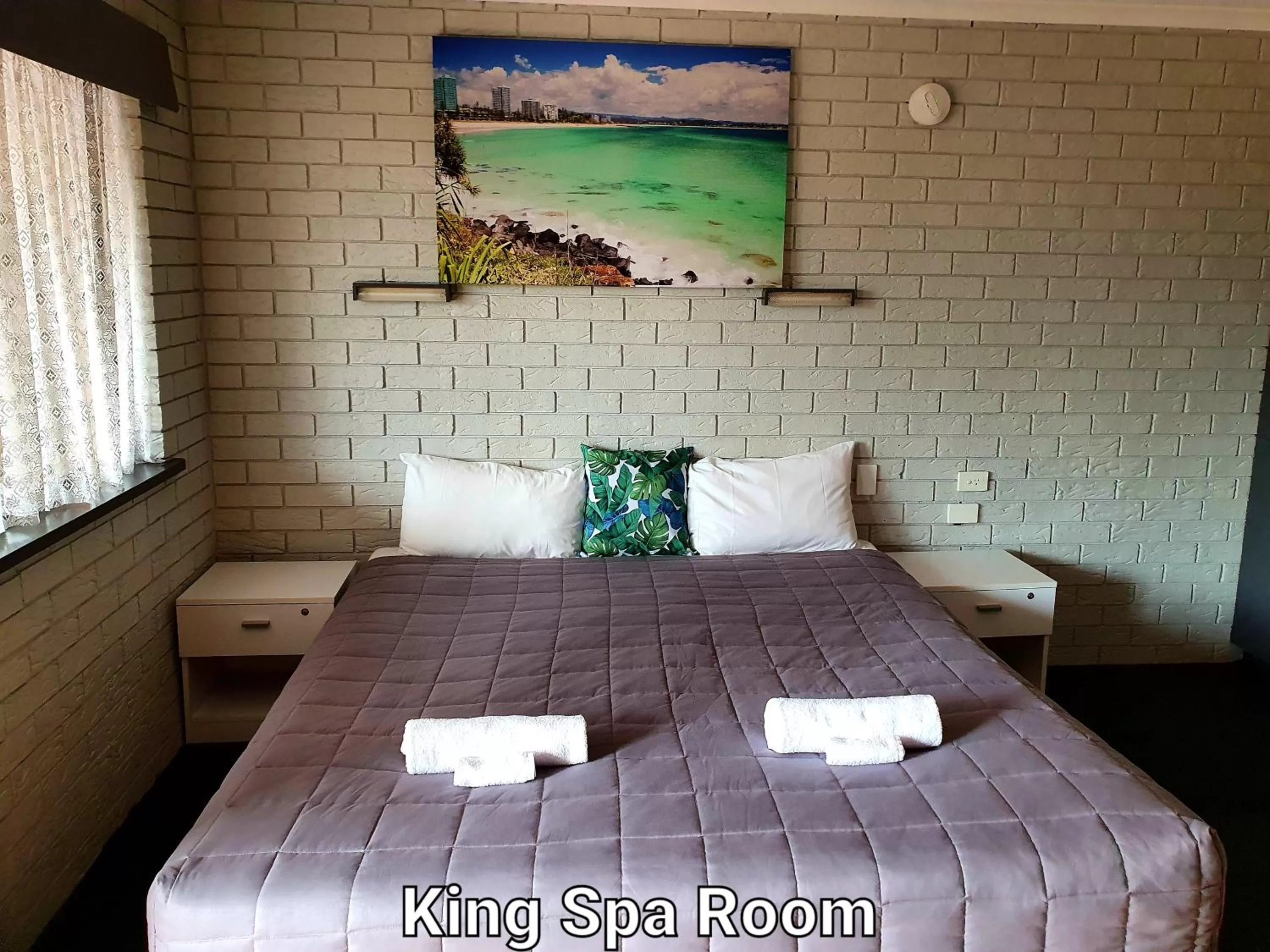 Bedroom, Bed in City Lights Motel